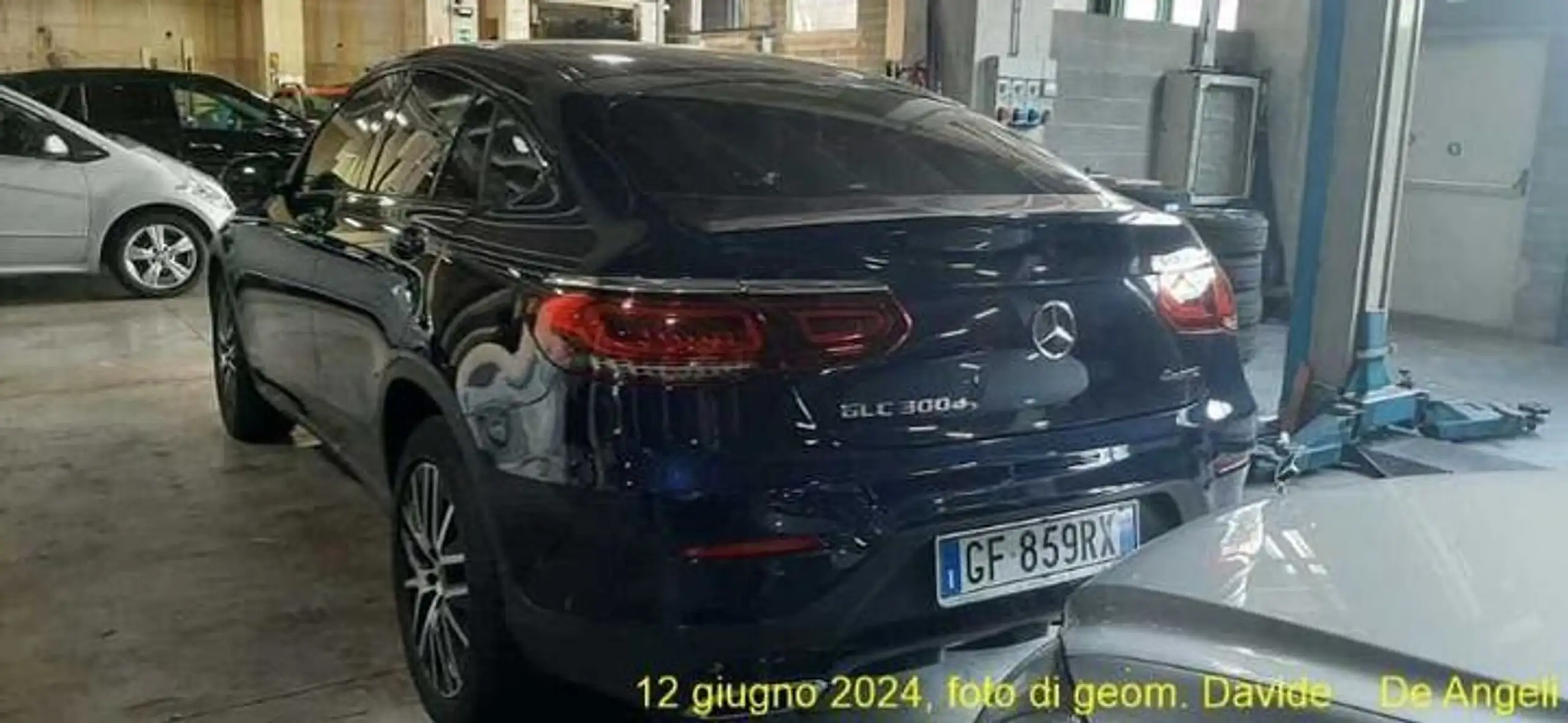 Mercedes-Benz - GLC 300