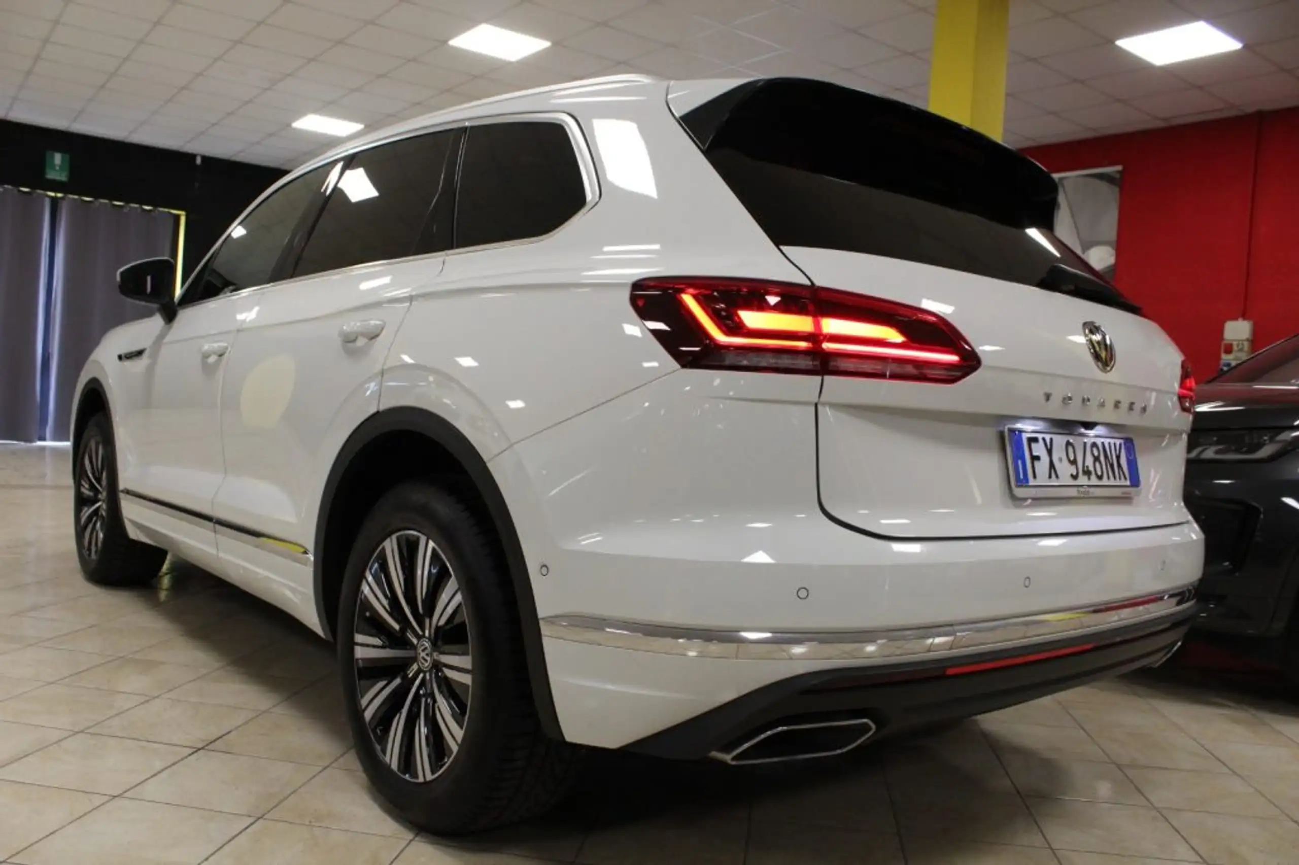 Volkswagen - Touareg