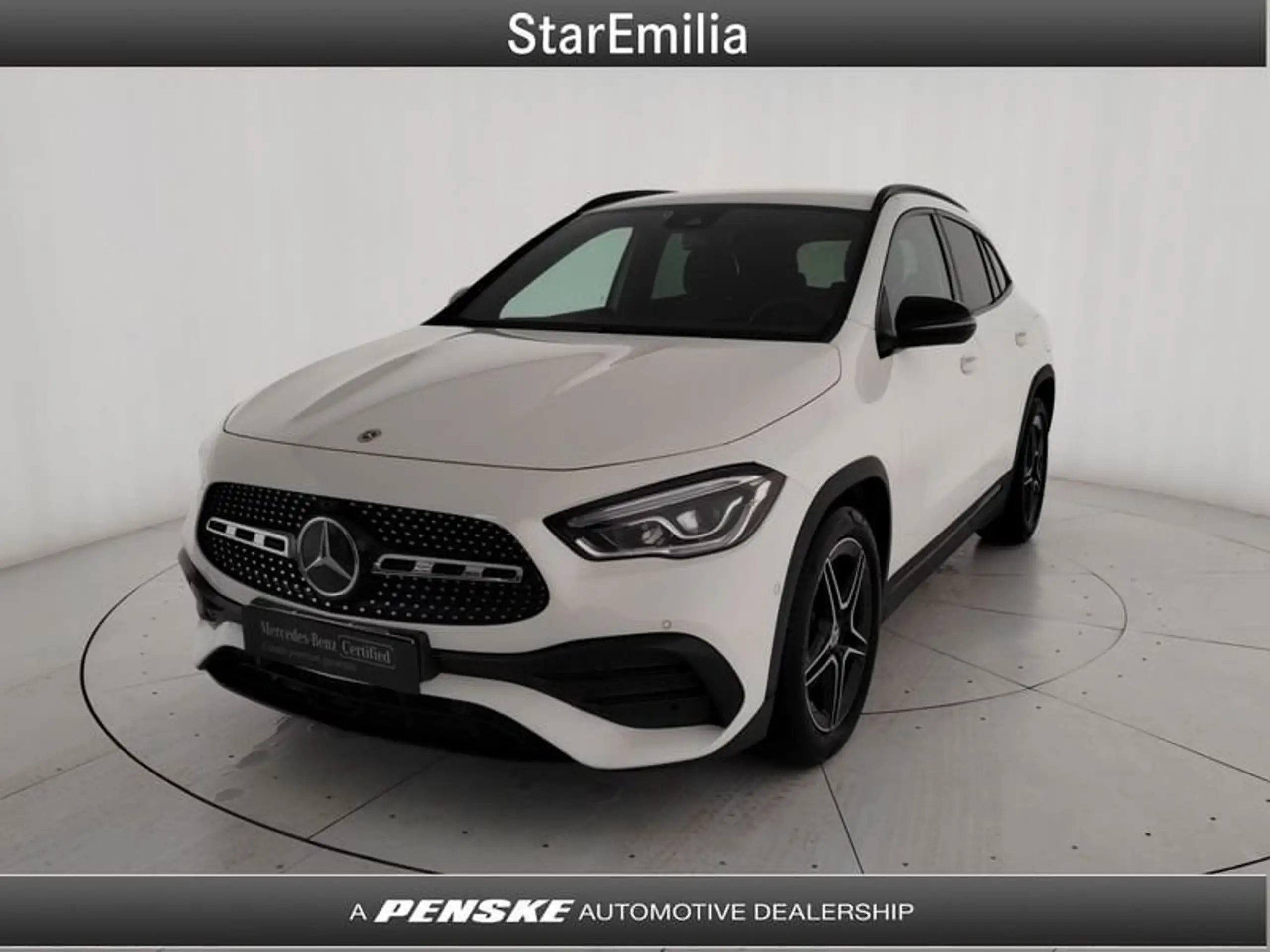 Mercedes-Benz - GLA 200