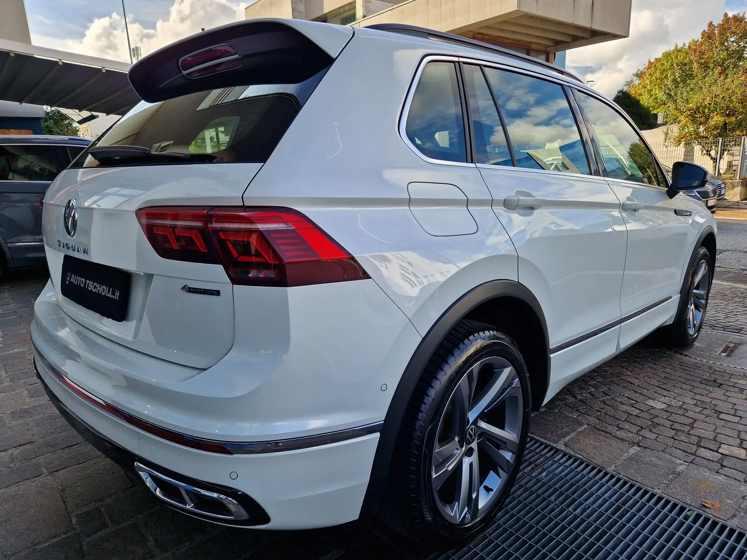 Volkswagen - Tiguan