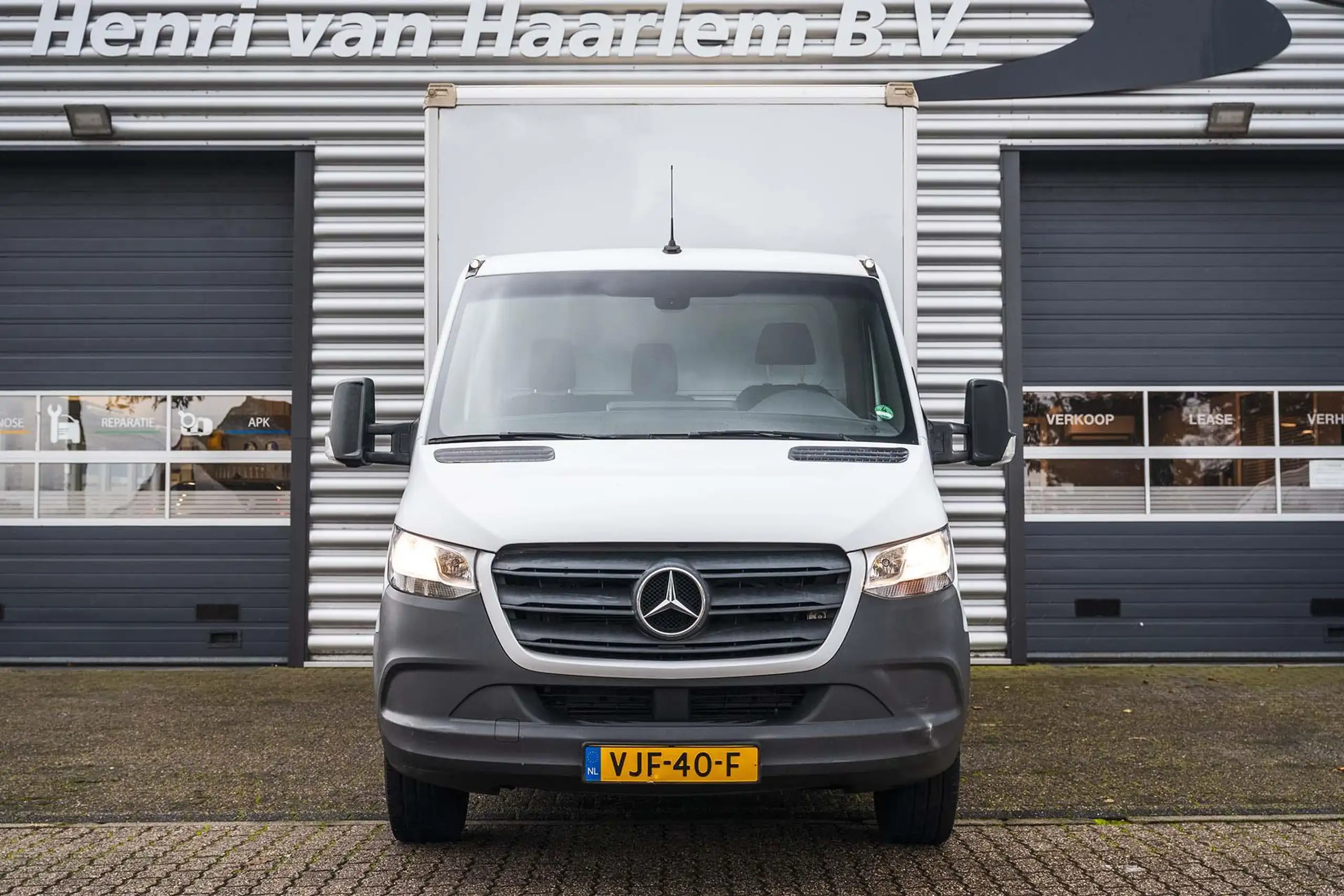 Mercedes-Benz - Sprinter