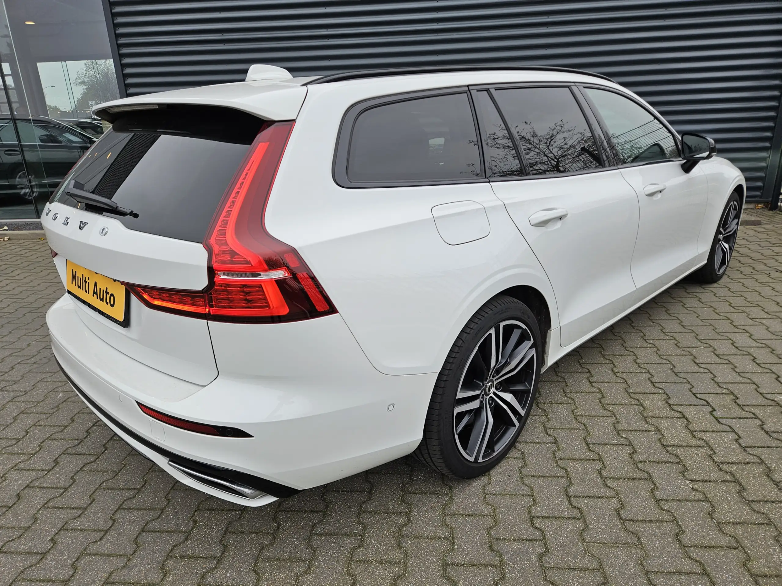 Volvo - V60