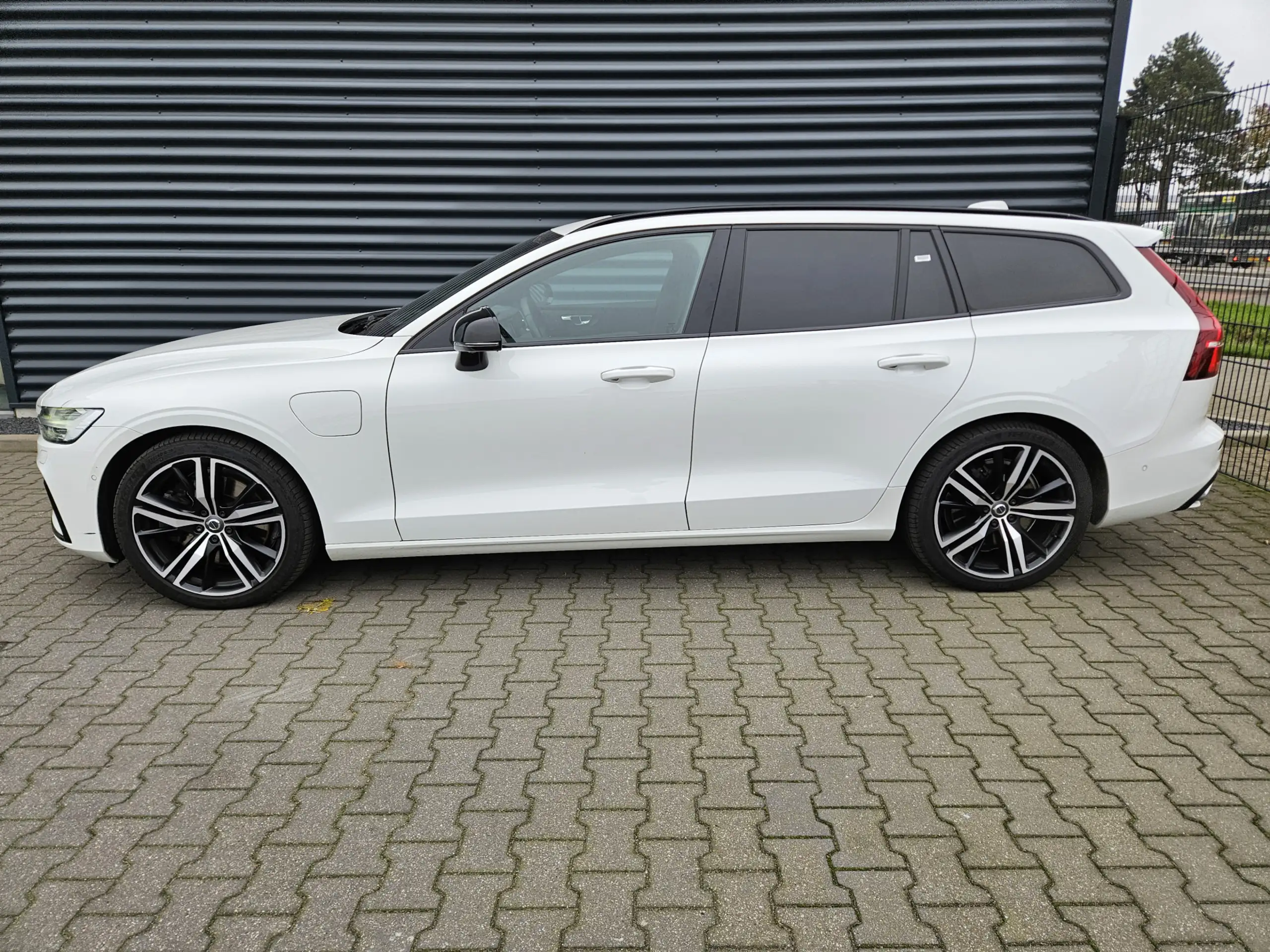 Volvo - V60