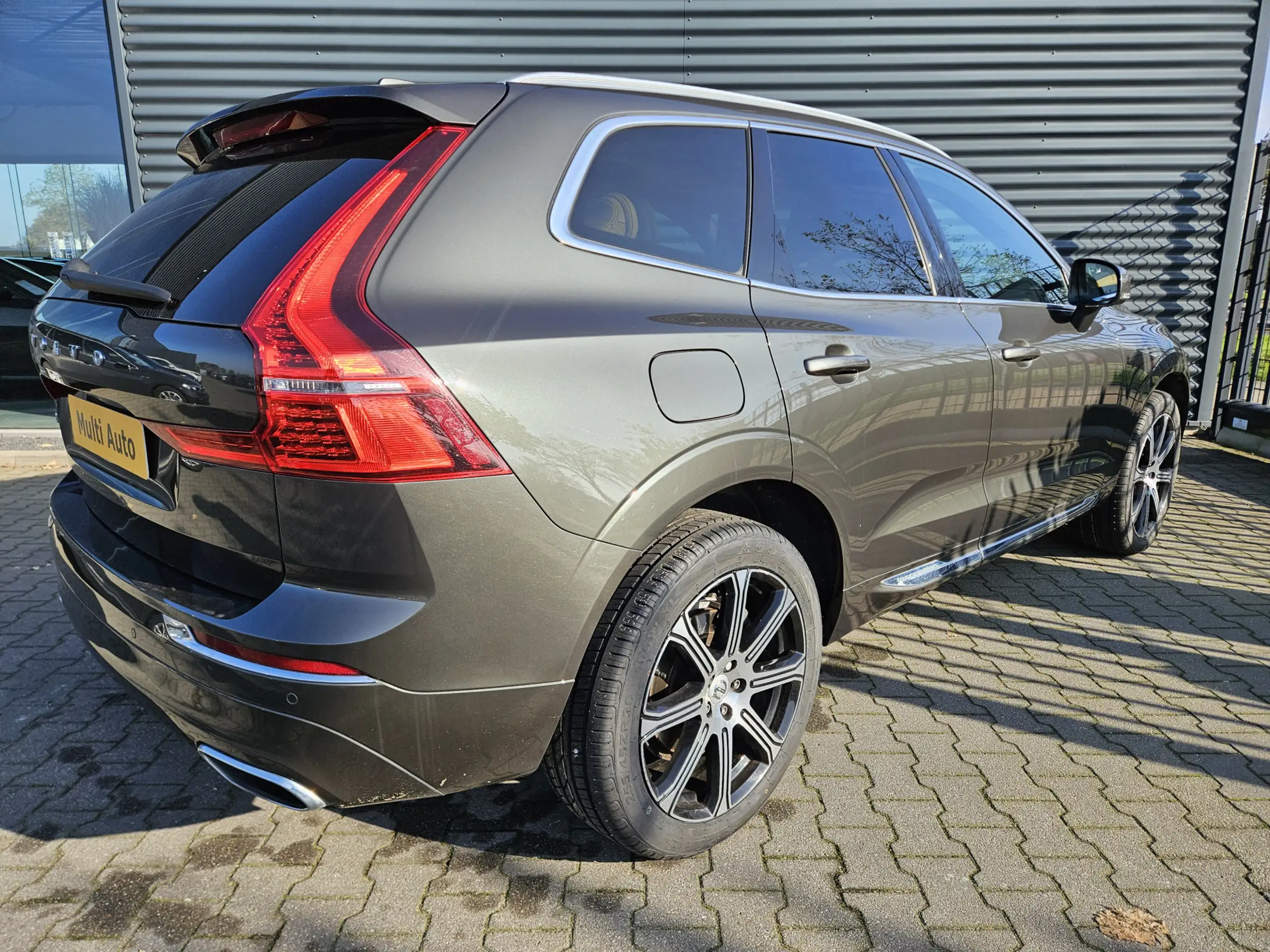 Volvo - XC60