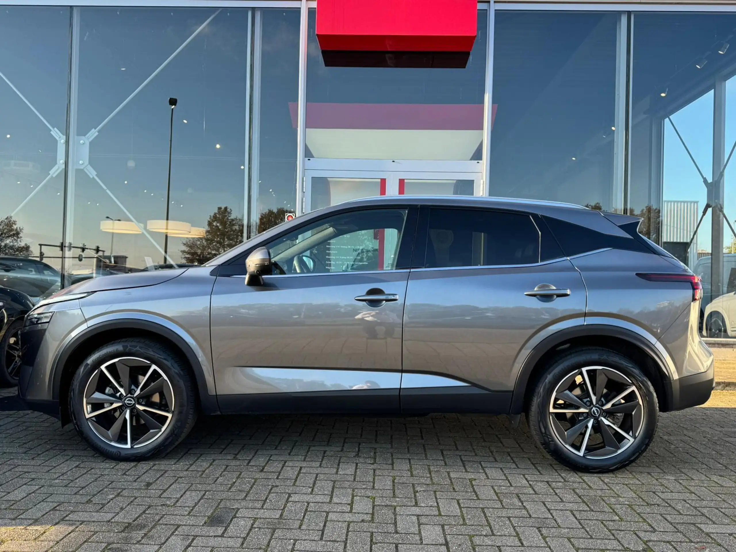 Nissan - Qashqai