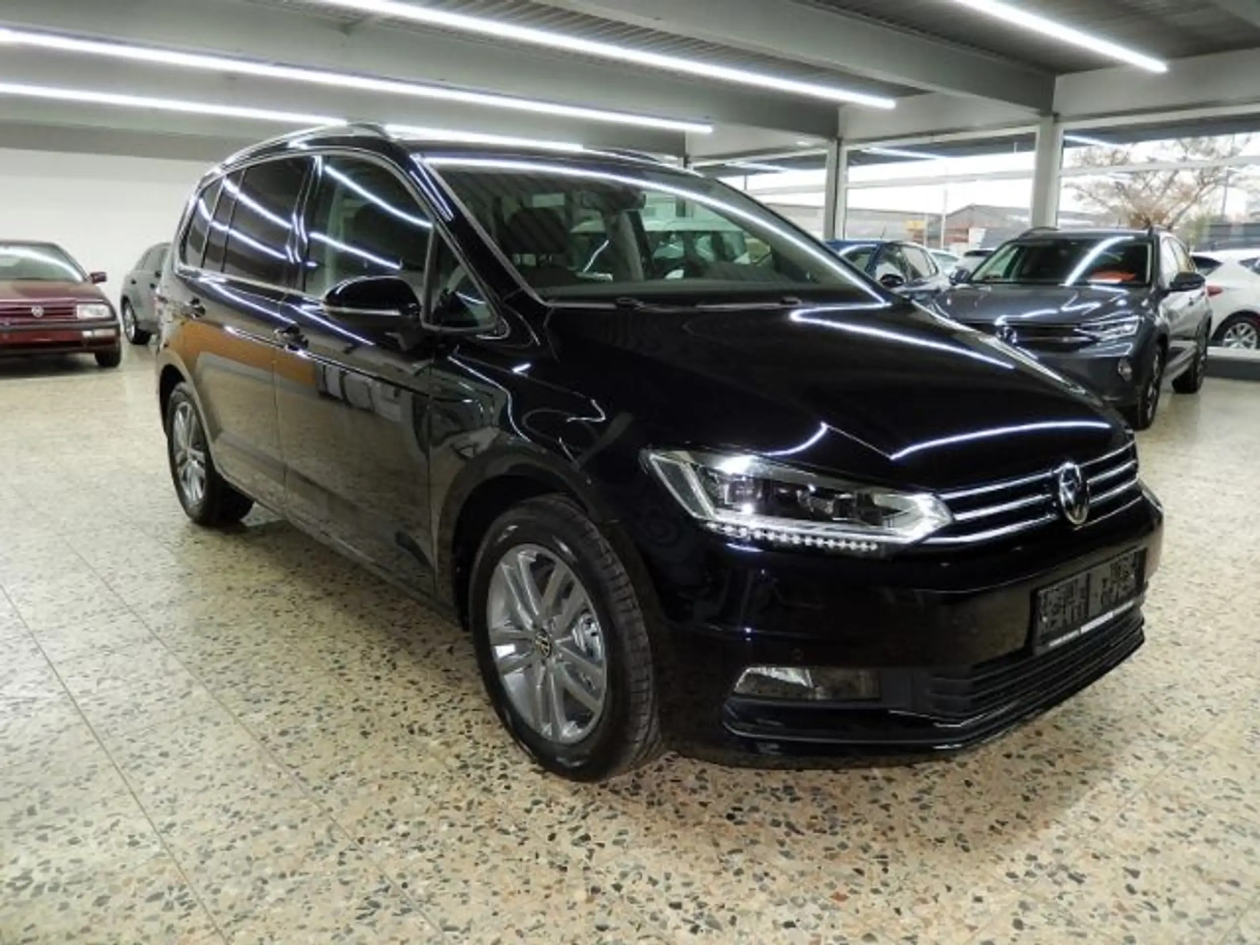 Volkswagen - Touran