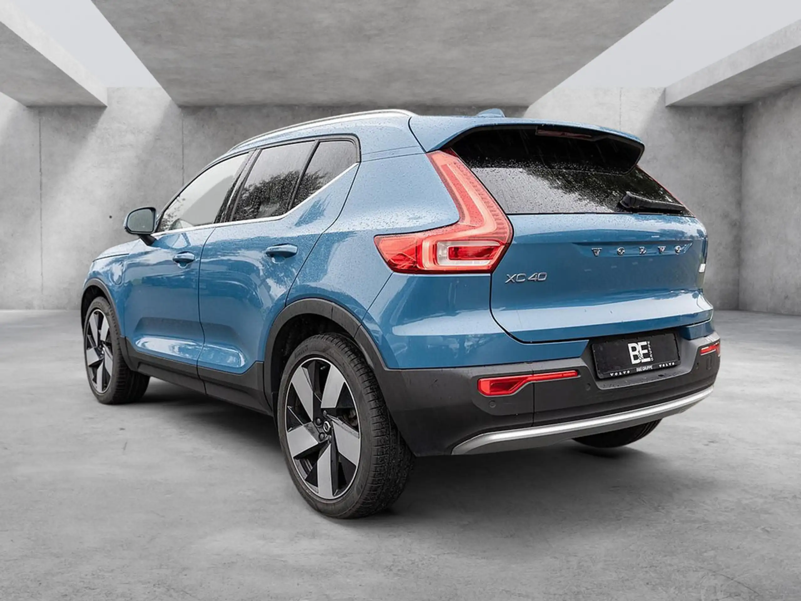 Volvo - XC40