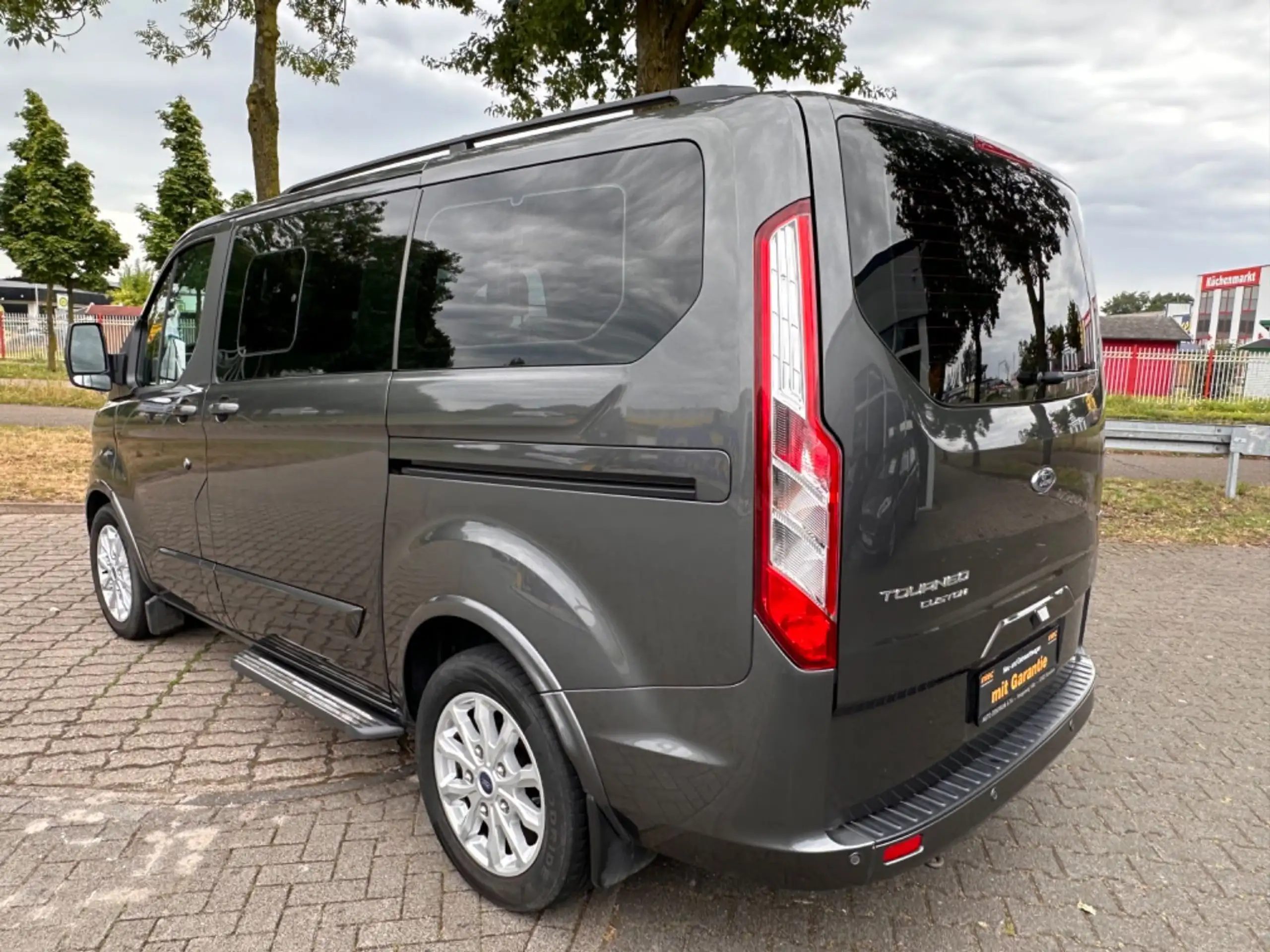 Ford - Tourneo Custom