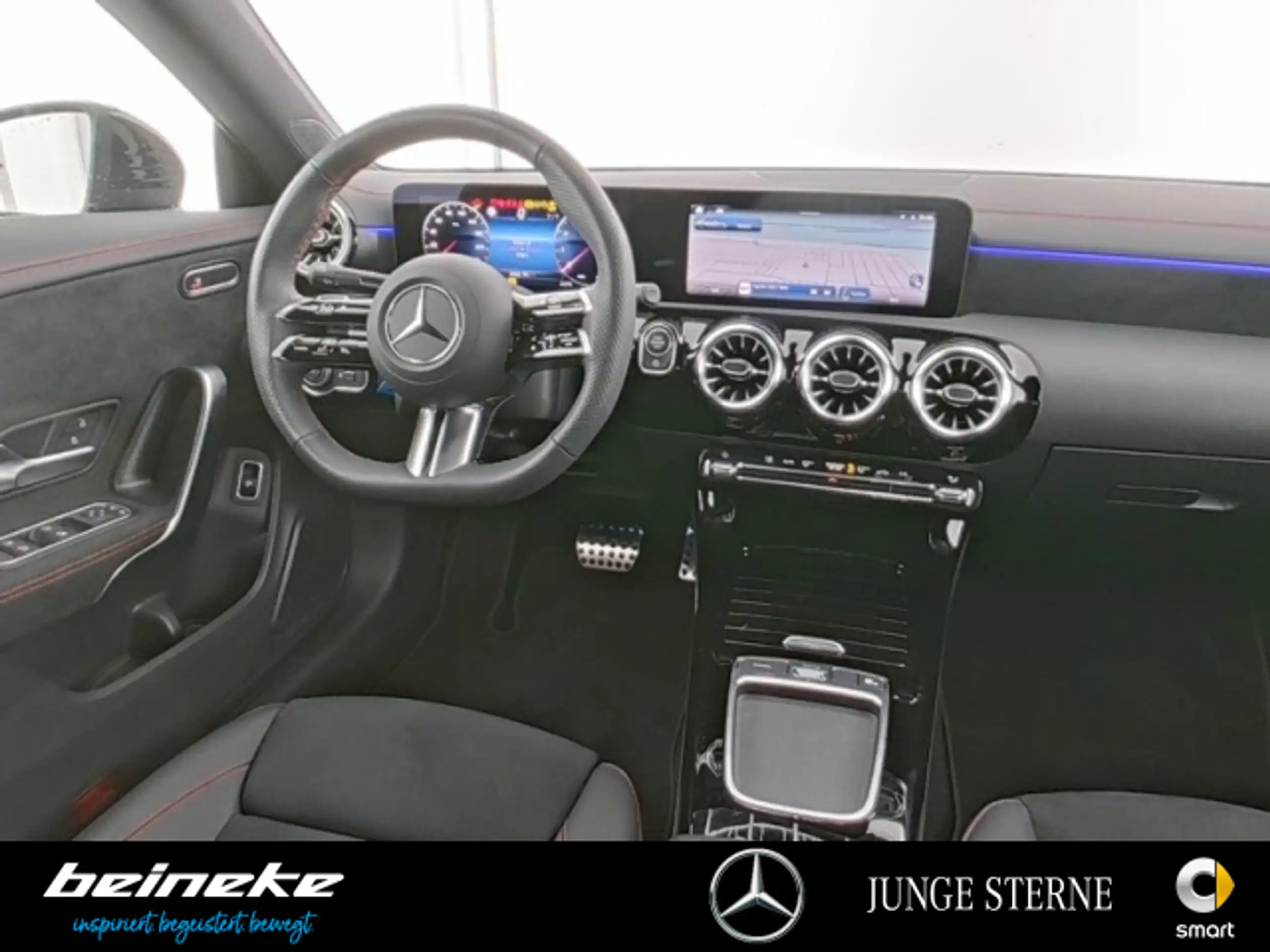 Mercedes-Benz - CLA 200