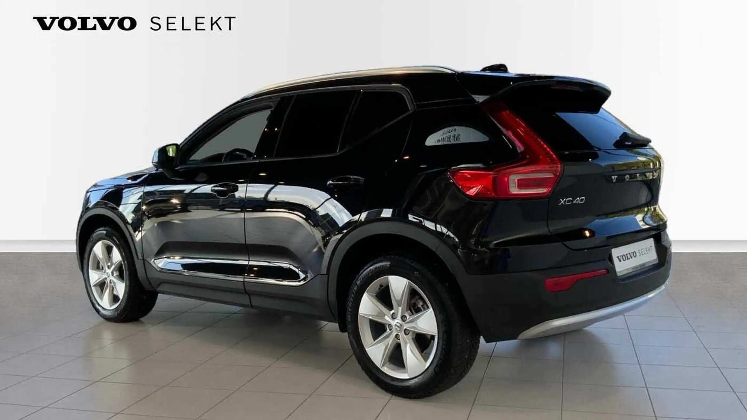 Volvo - XC40