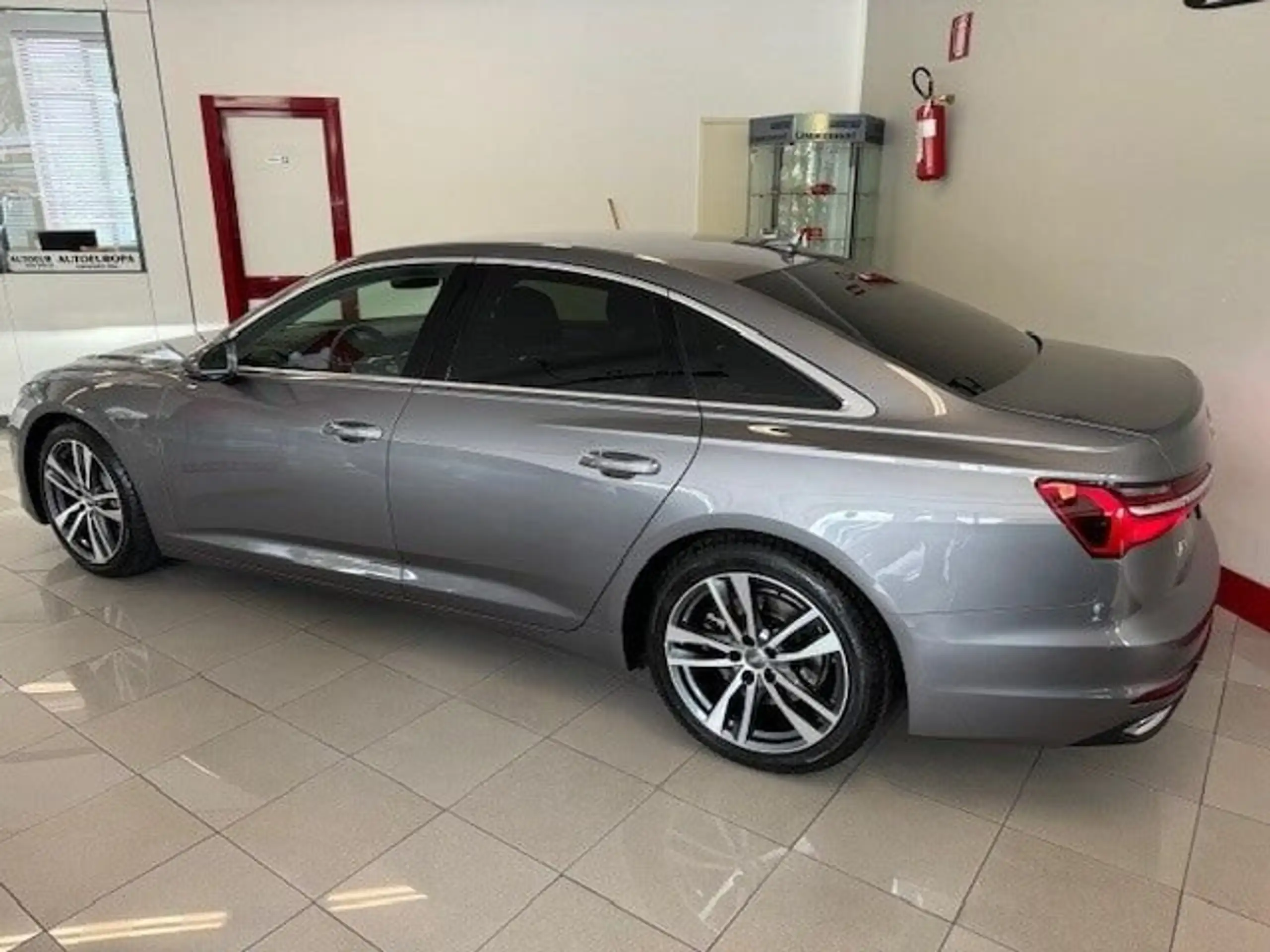 Audi - A6