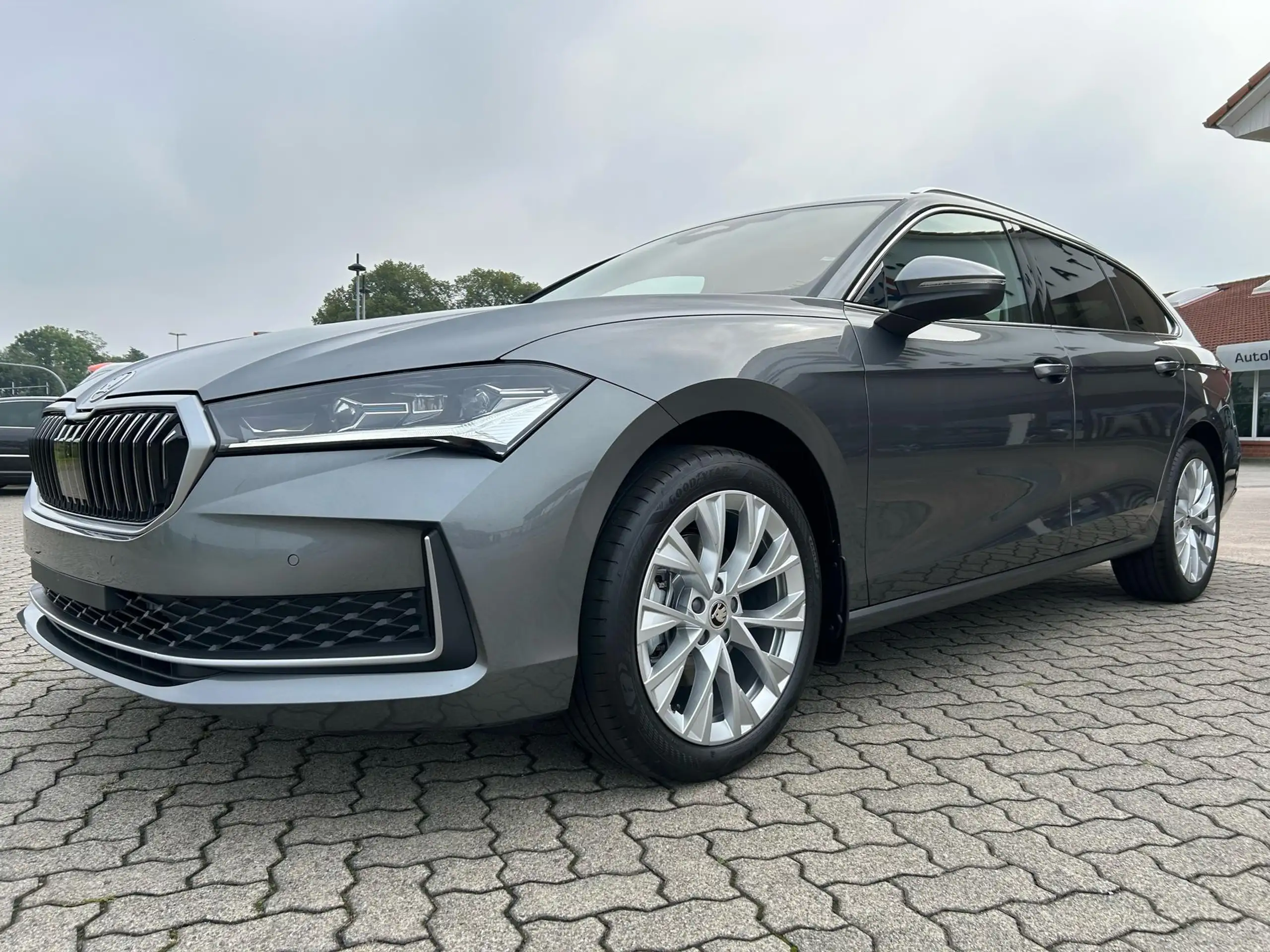 Skoda - Superb