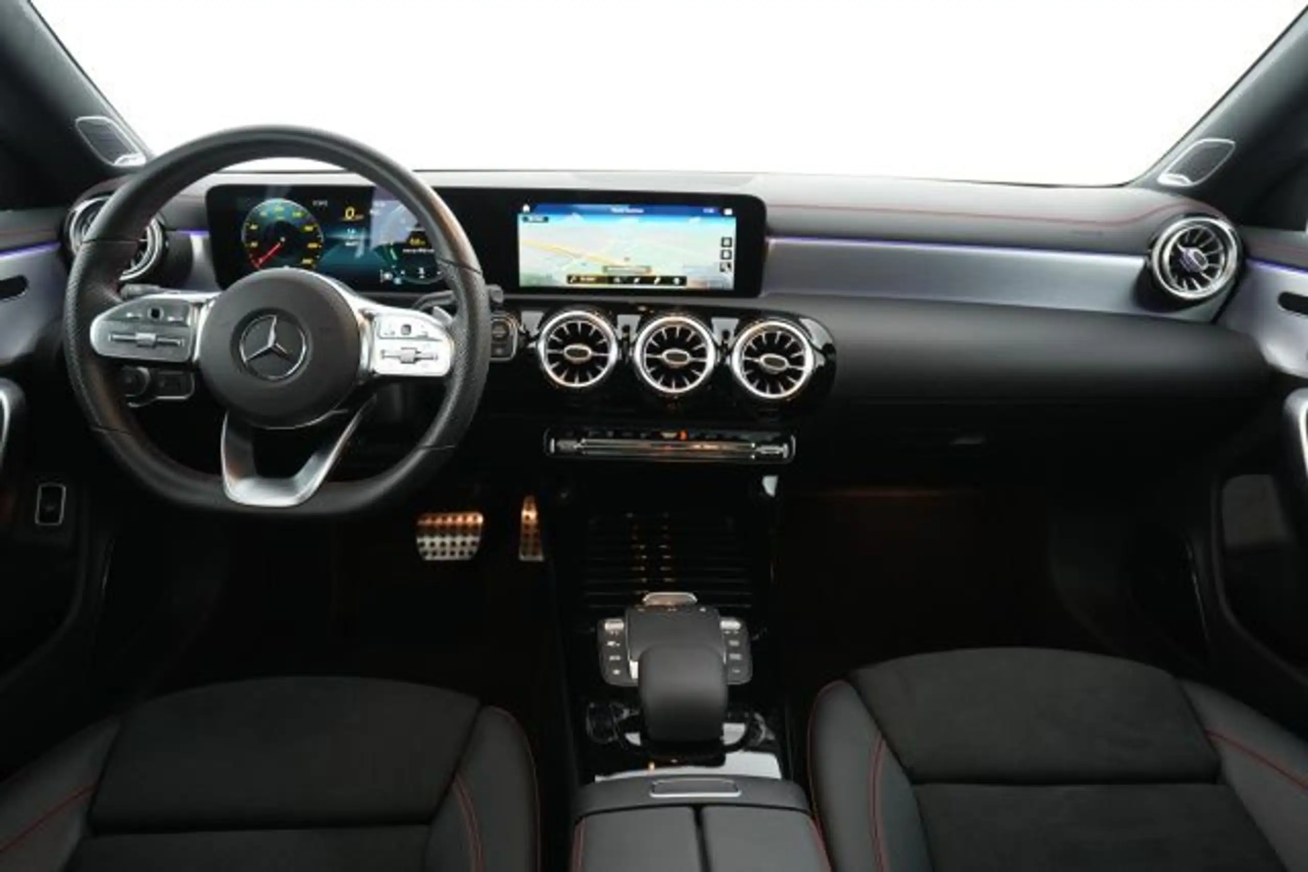 Mercedes-Benz - CLA 250