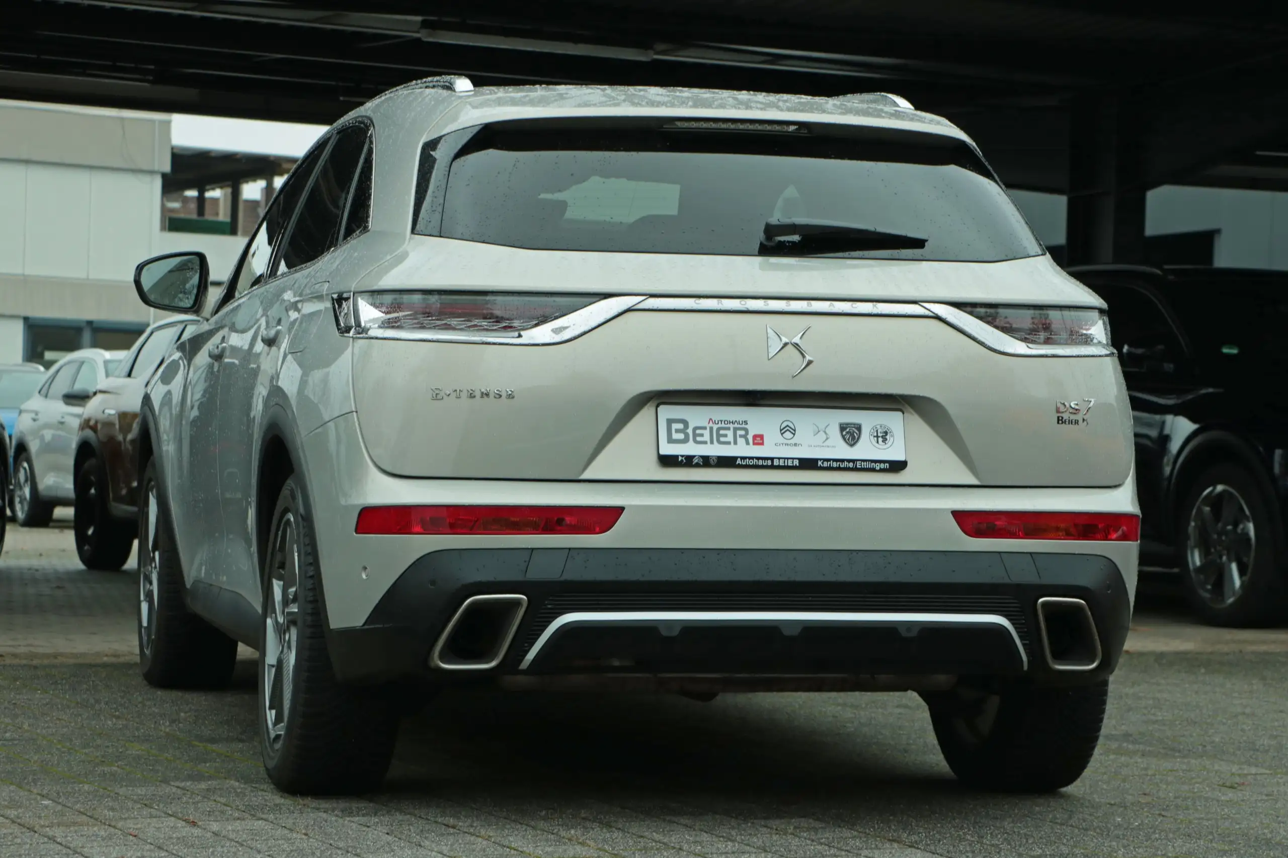 DS Automobiles - DS 7 Crossback