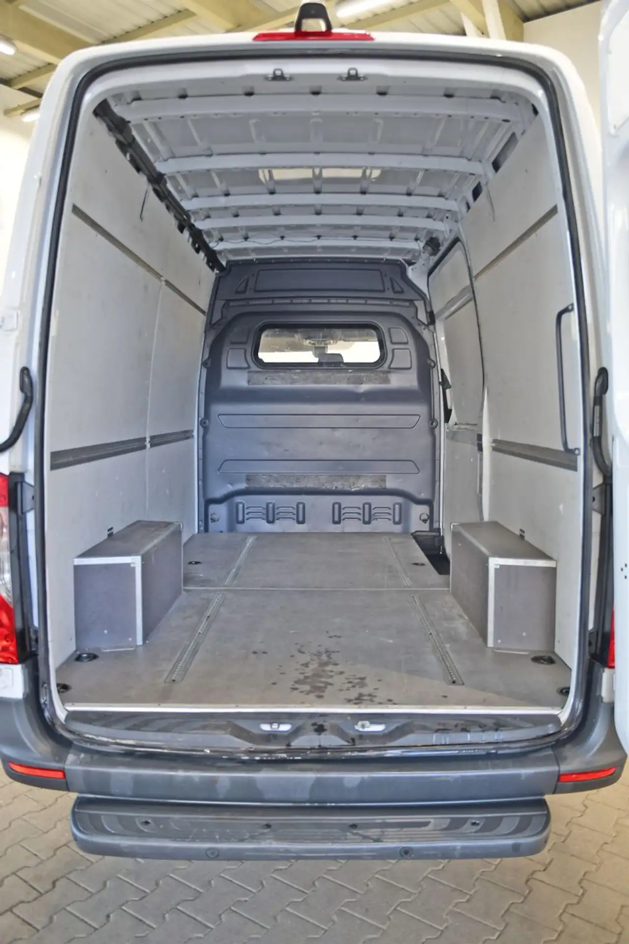 Mercedes-Benz - Sprinter