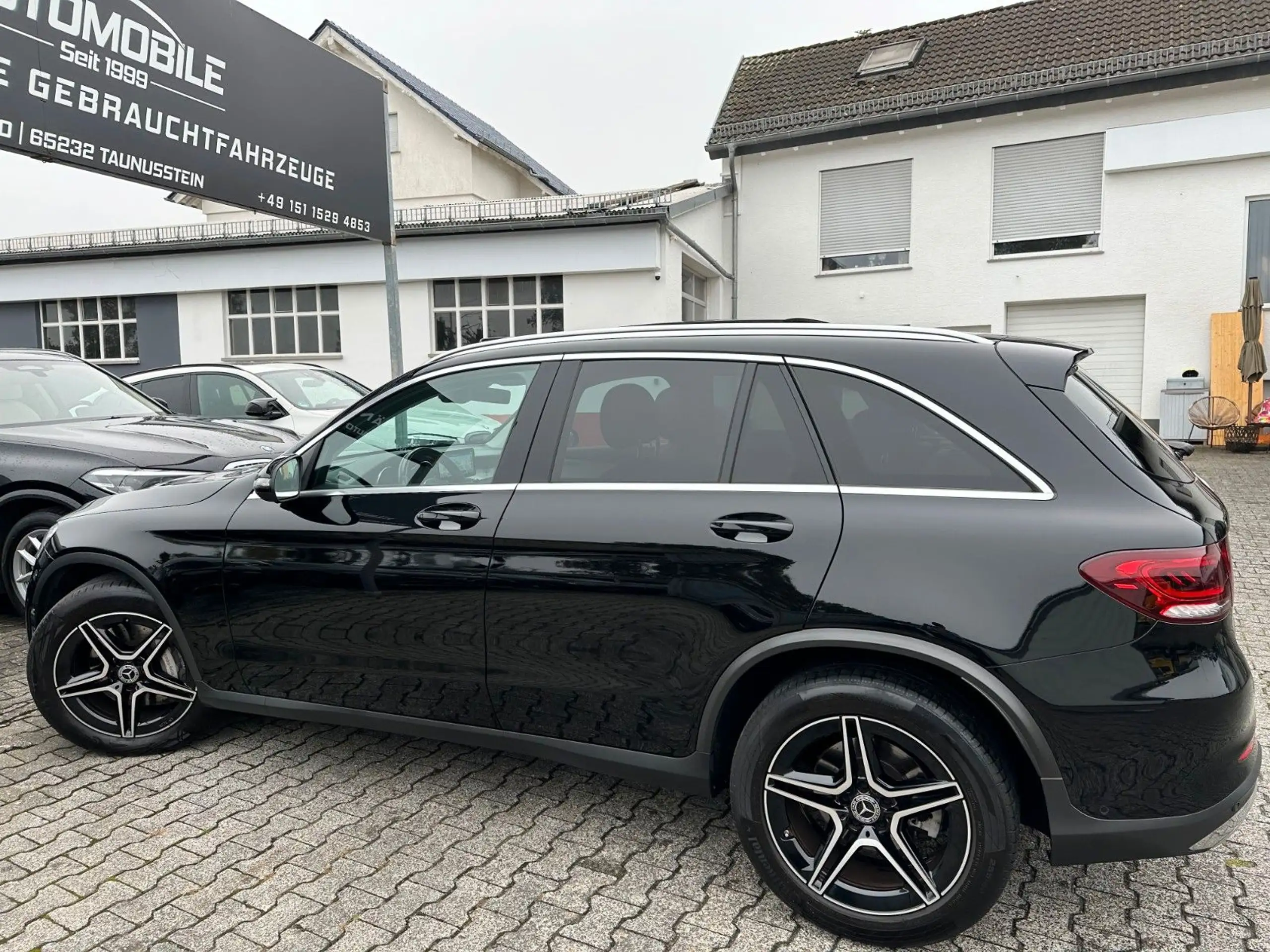 Mercedes-Benz - GLC 220