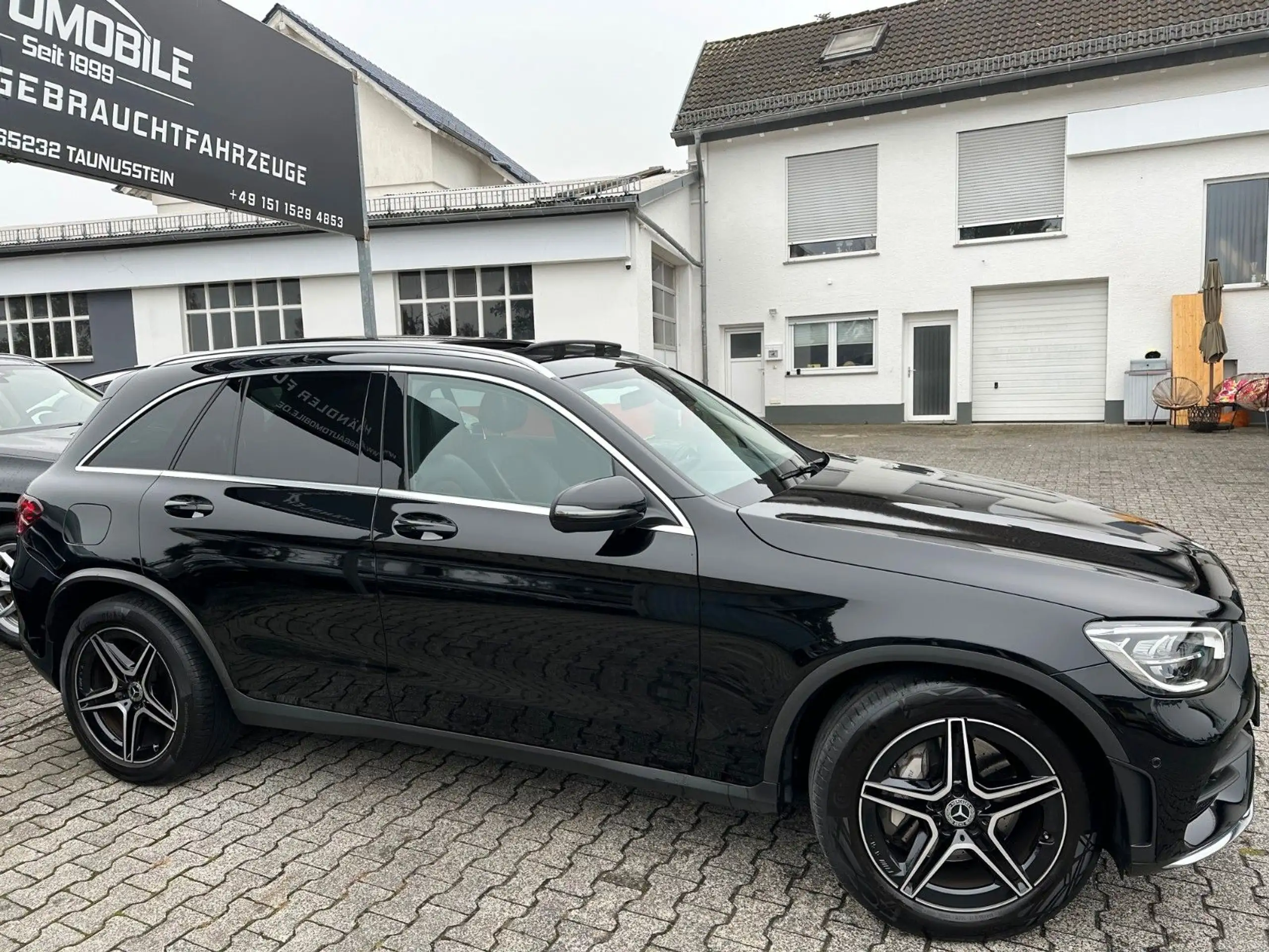 Mercedes-Benz - GLC 220