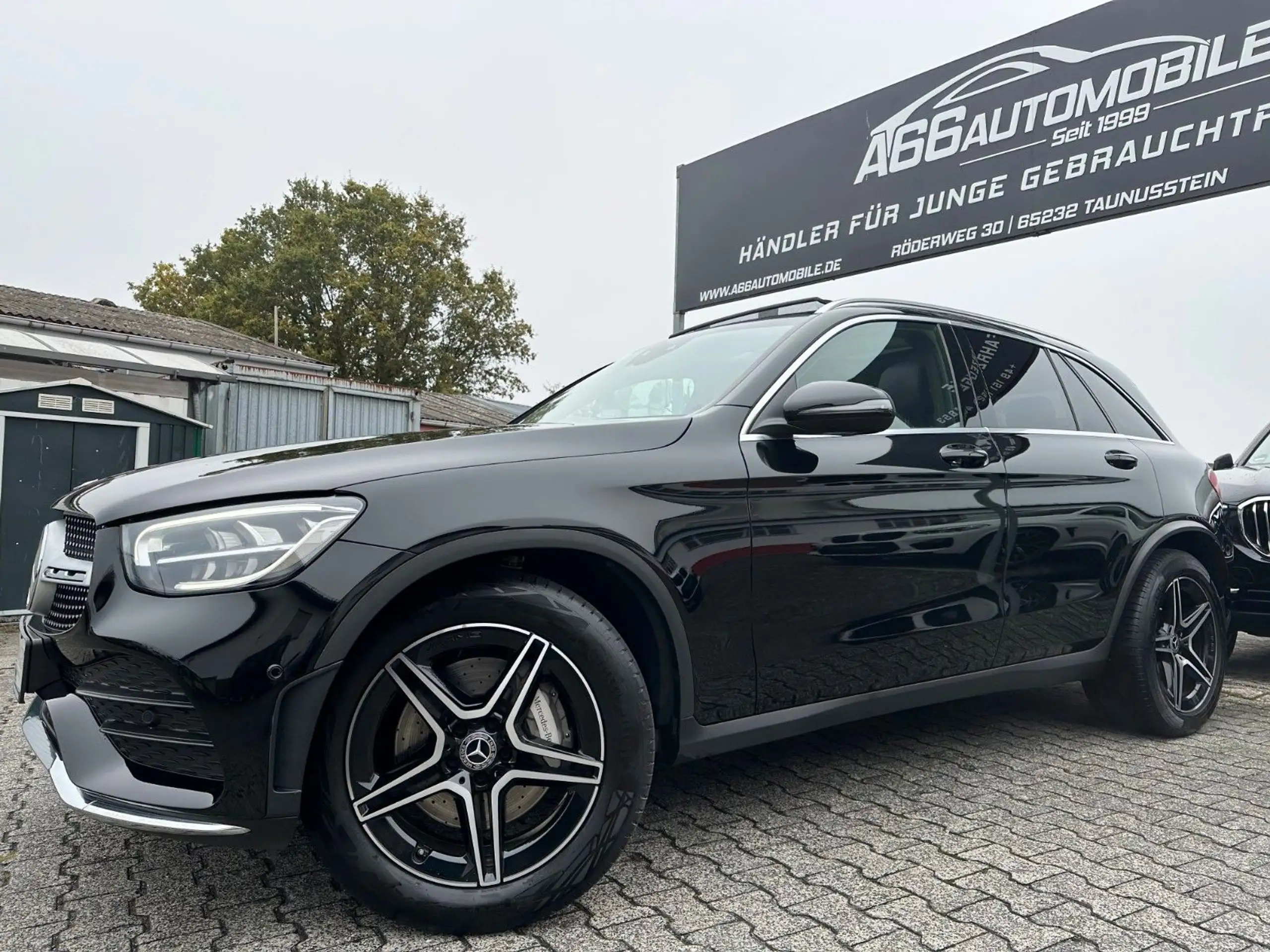 Mercedes-Benz - GLC 220