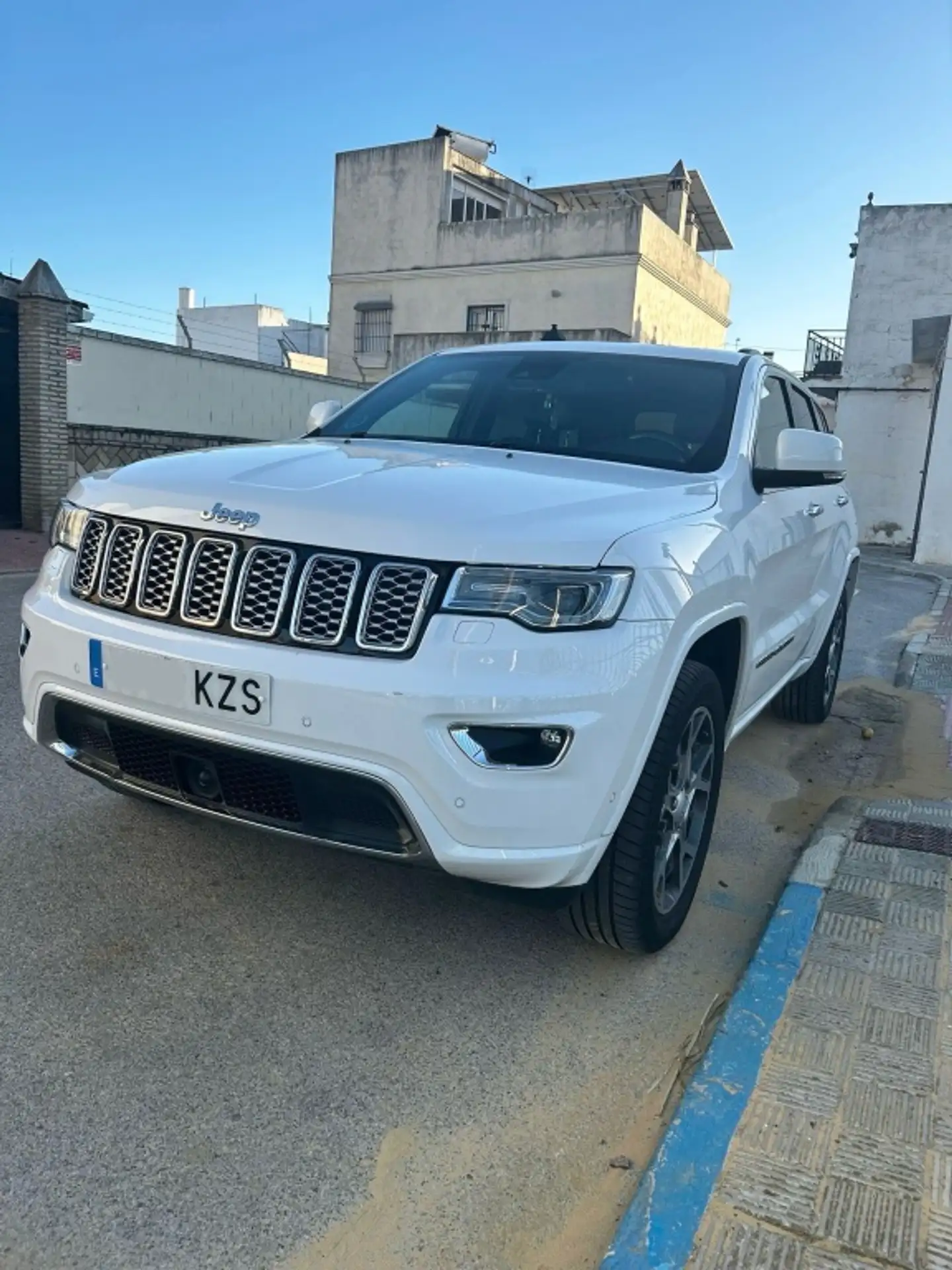 Jeep - Grand Cherokee