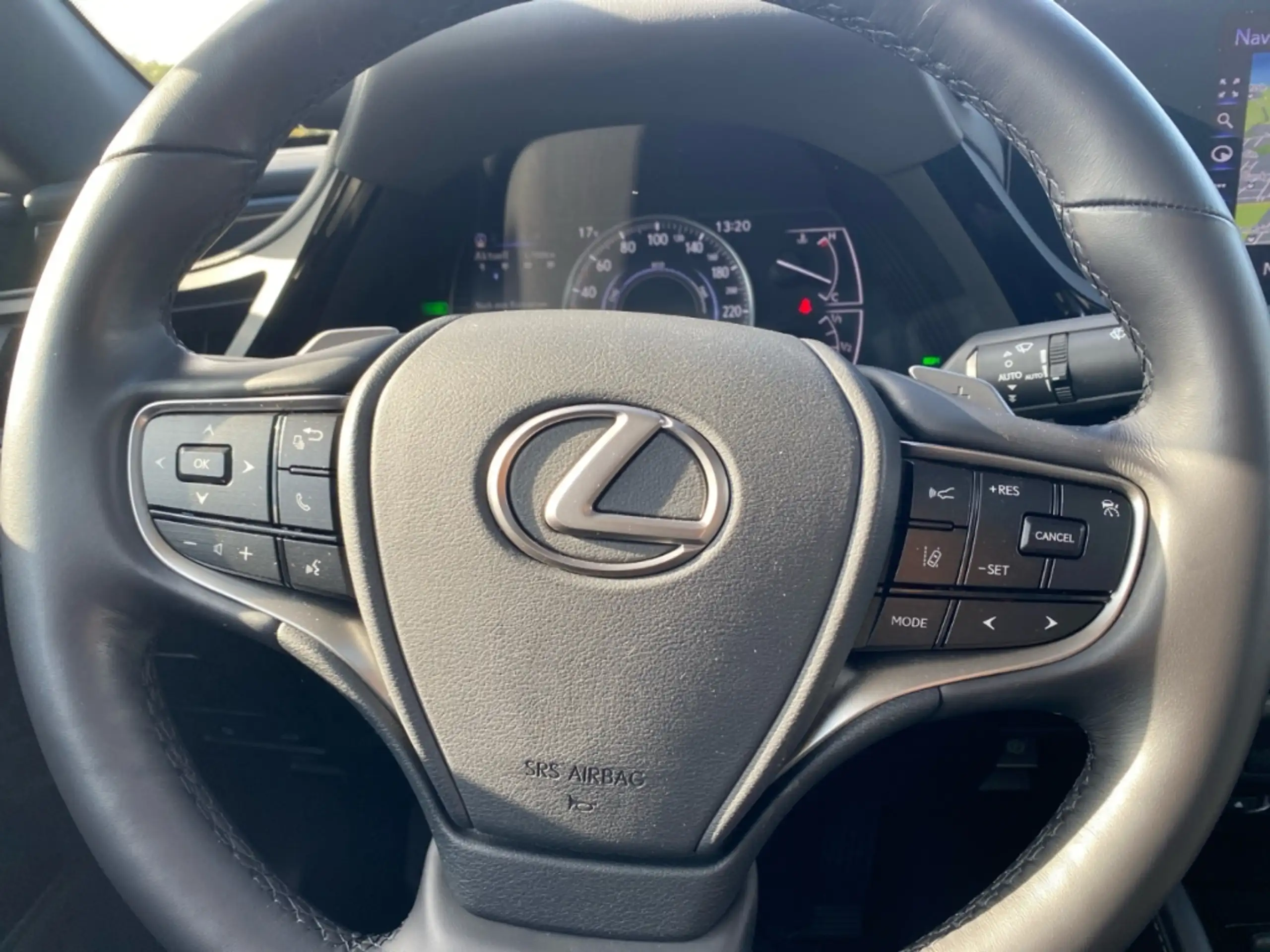 Lexus - ES 300