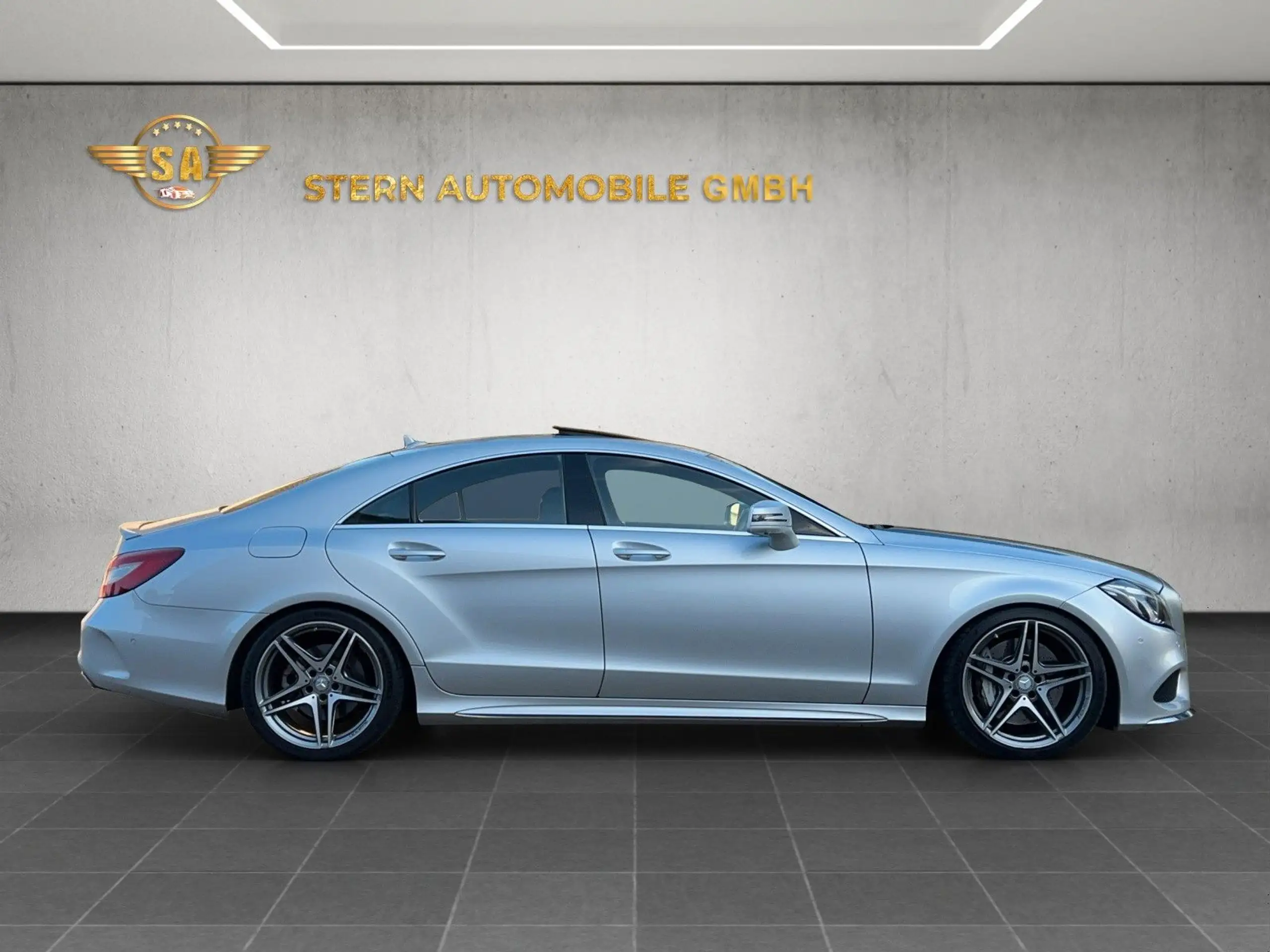 Mercedes-Benz - CLS 500