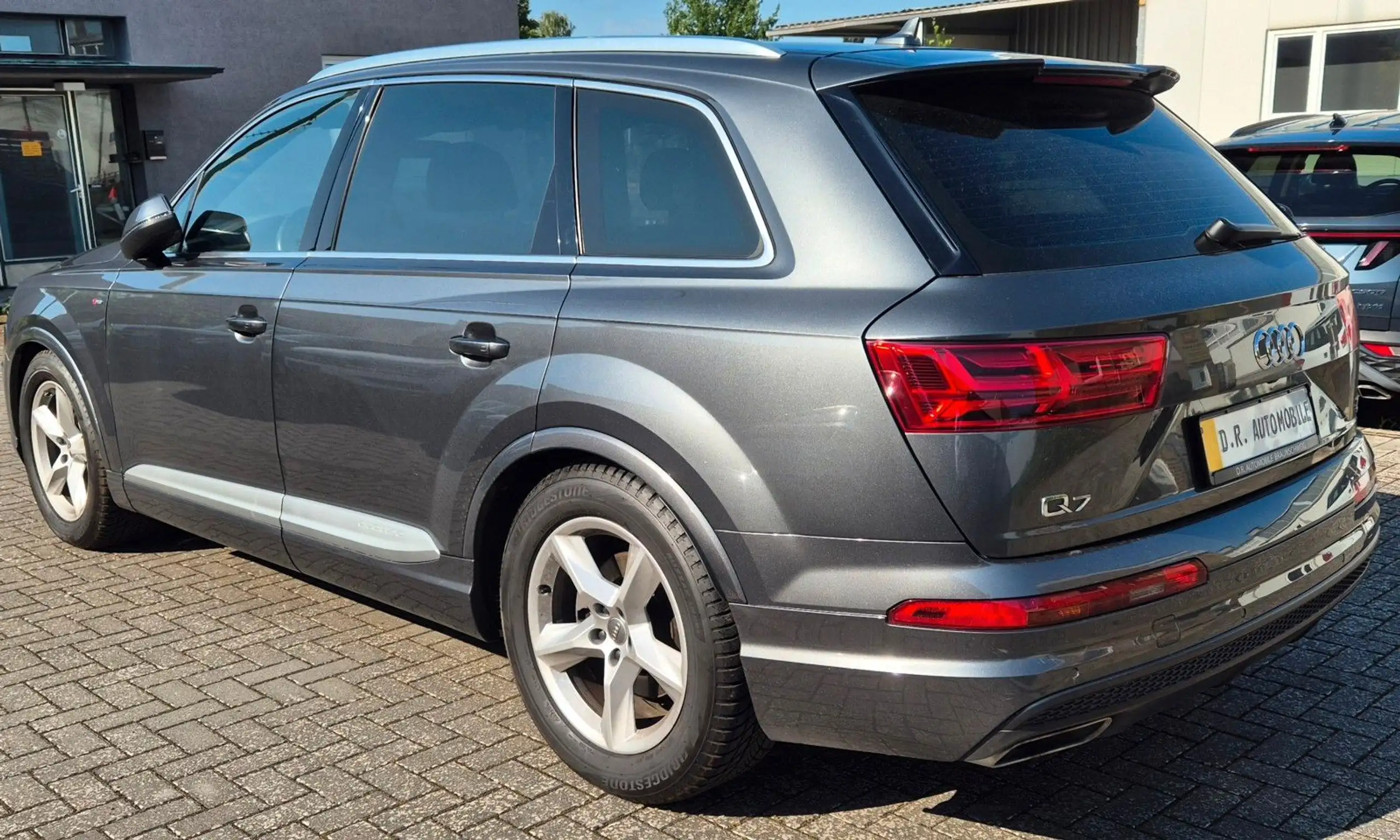 Audi - Q7