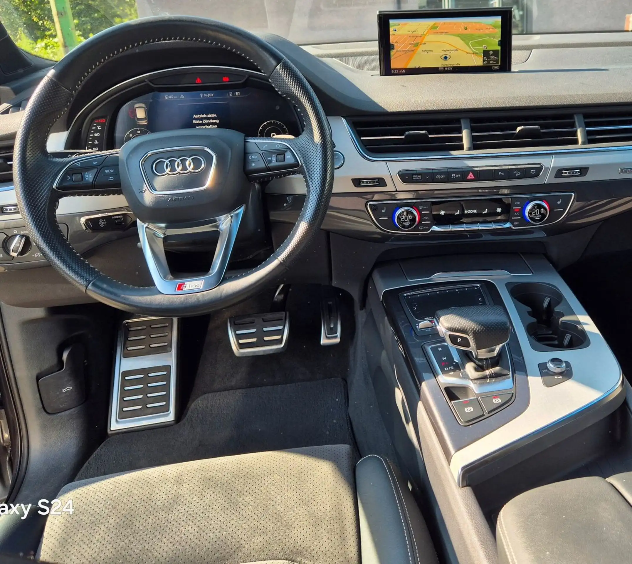 Audi - Q7