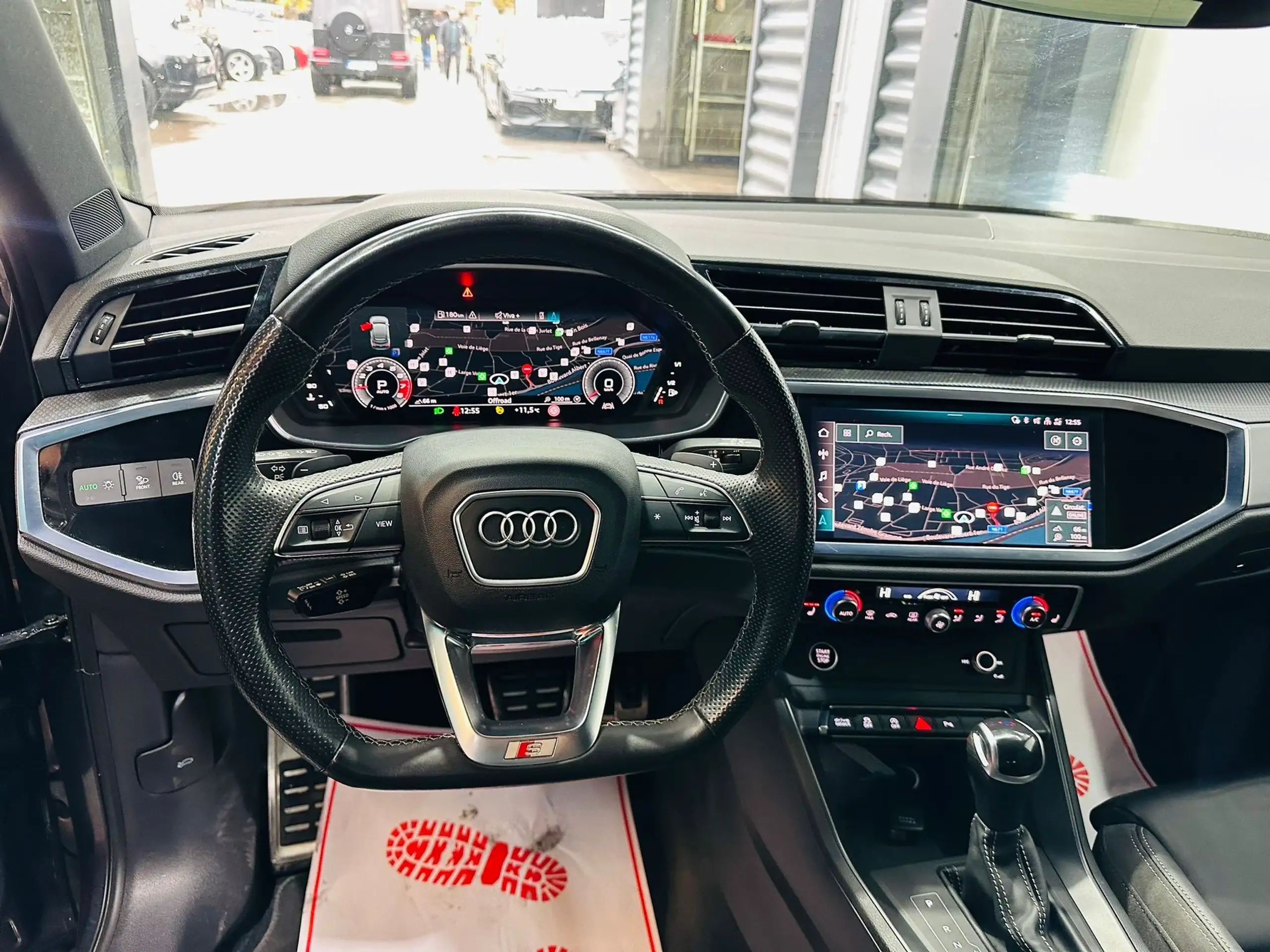 Audi - Q3