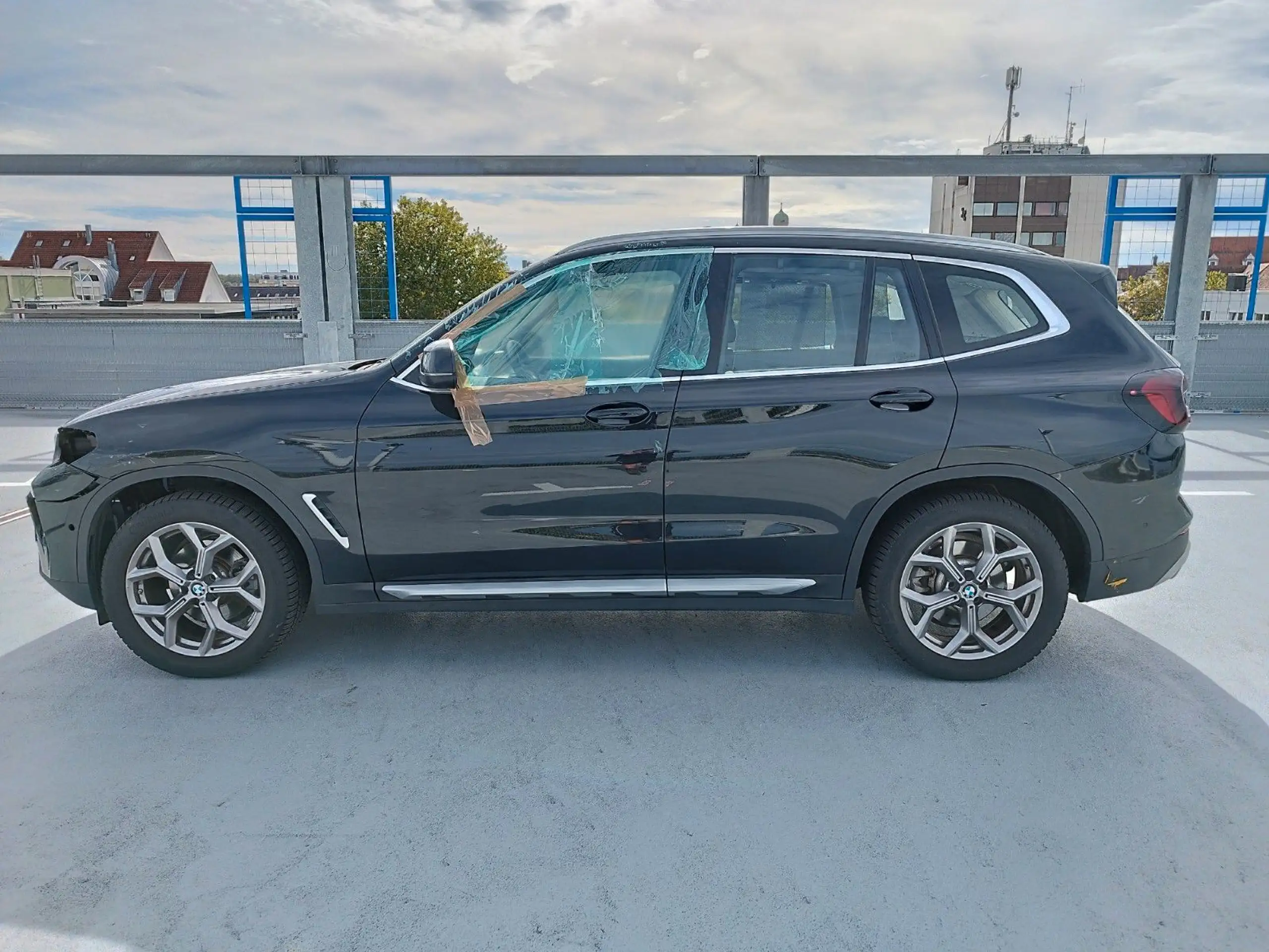 BMW - X3