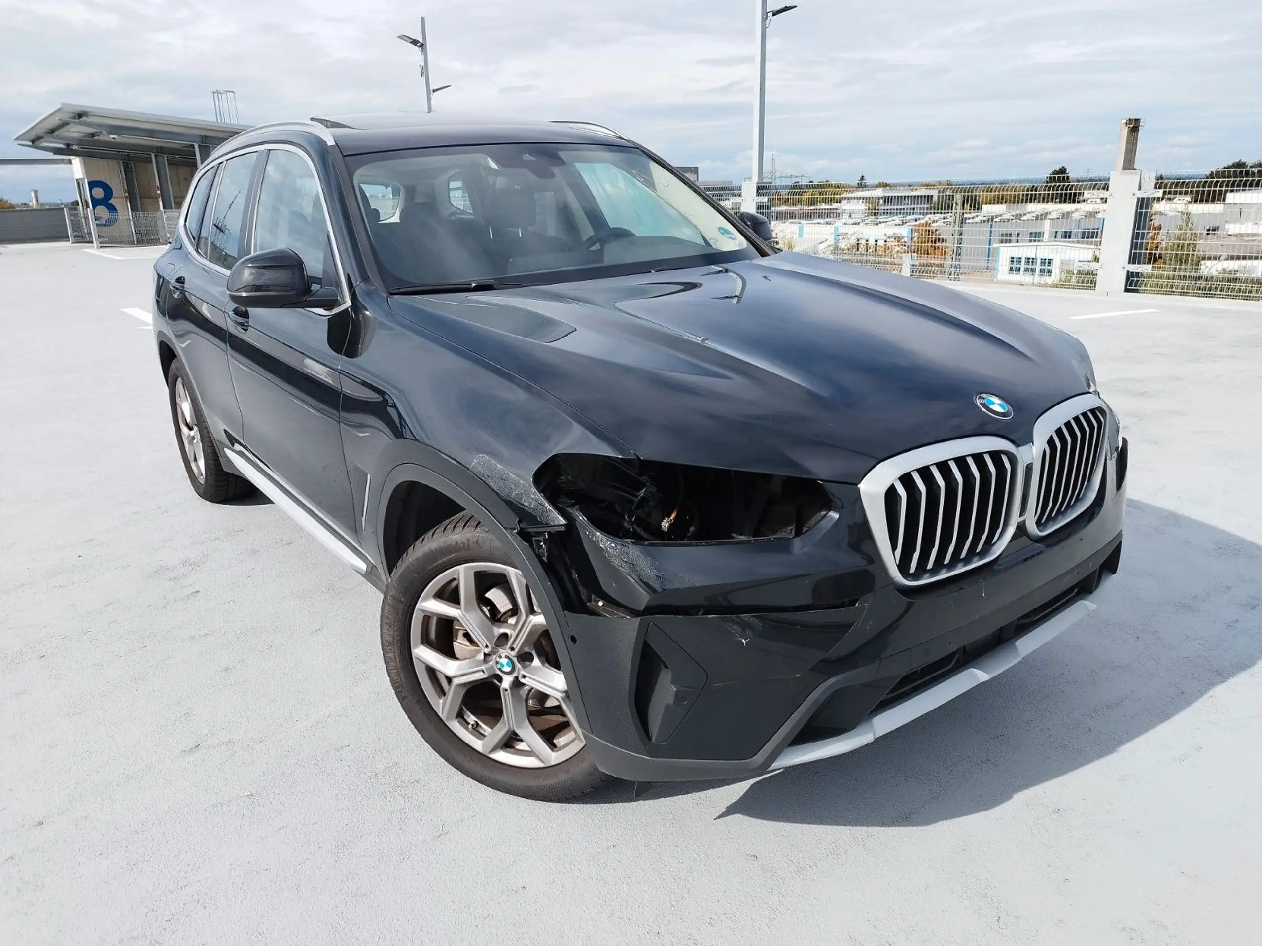 BMW - X3