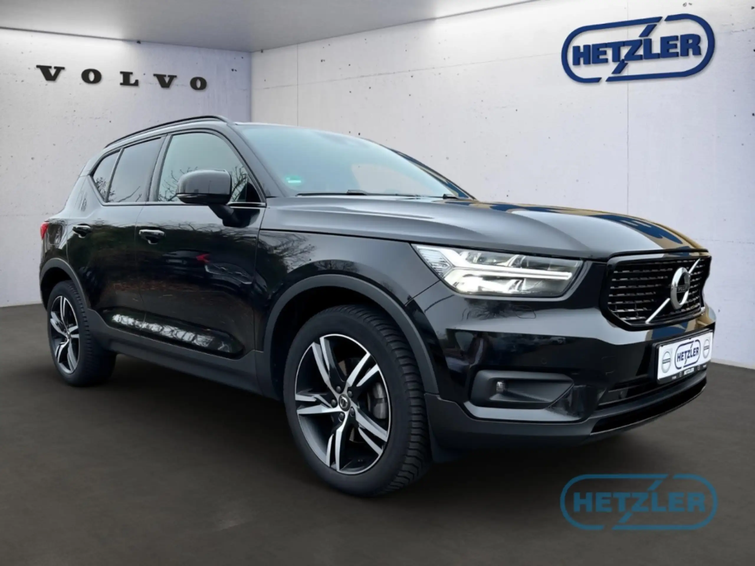 Volvo - XC40