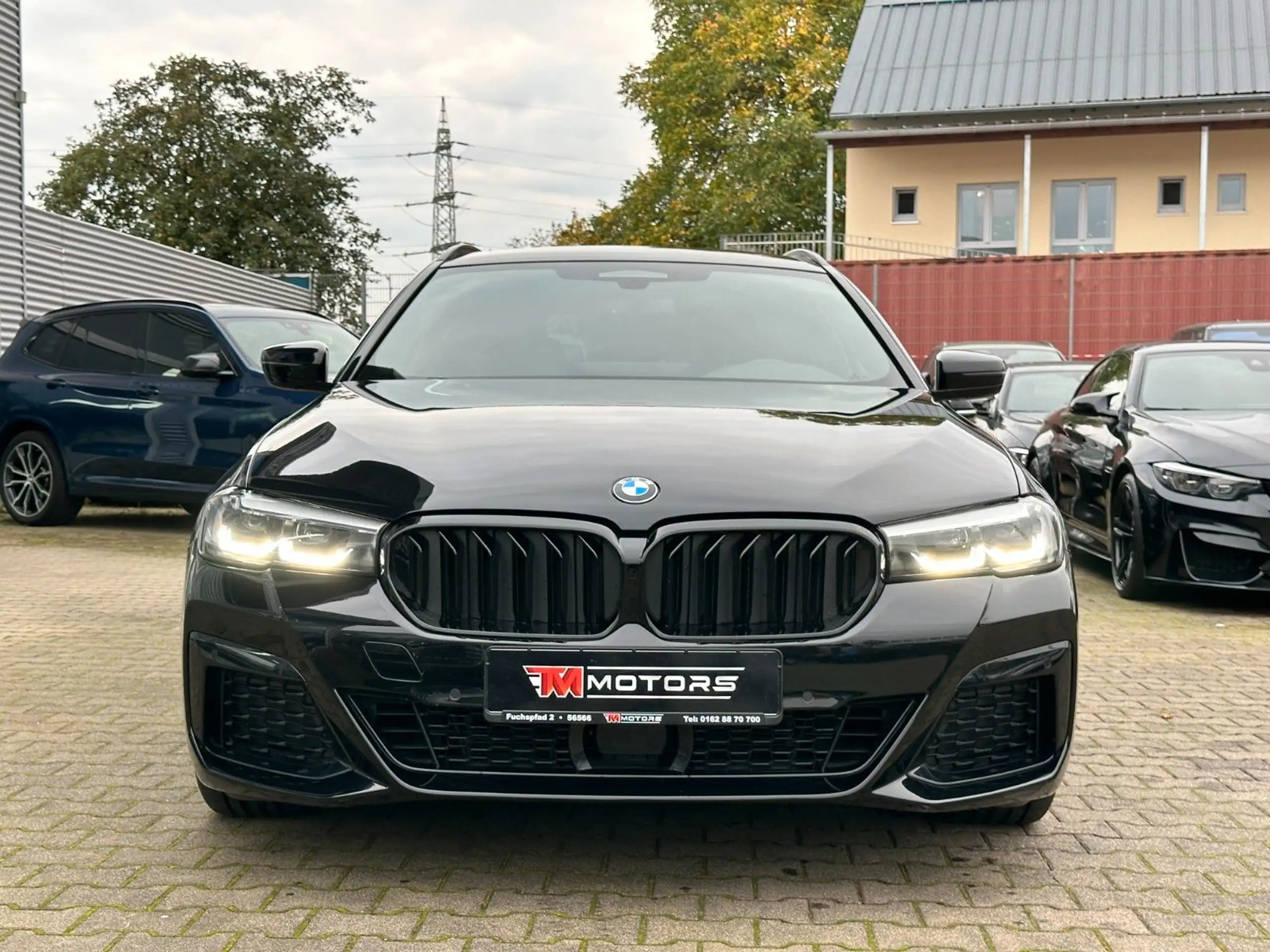 BMW - 530