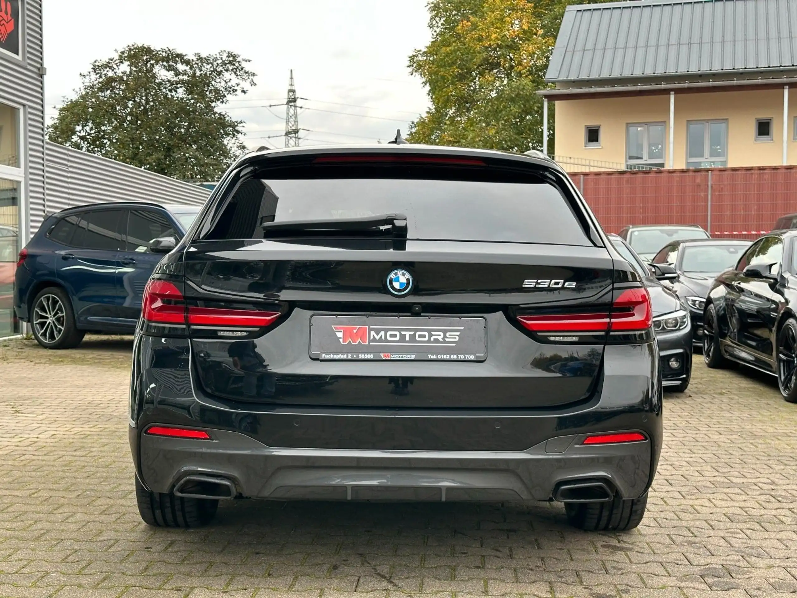 BMW - 530