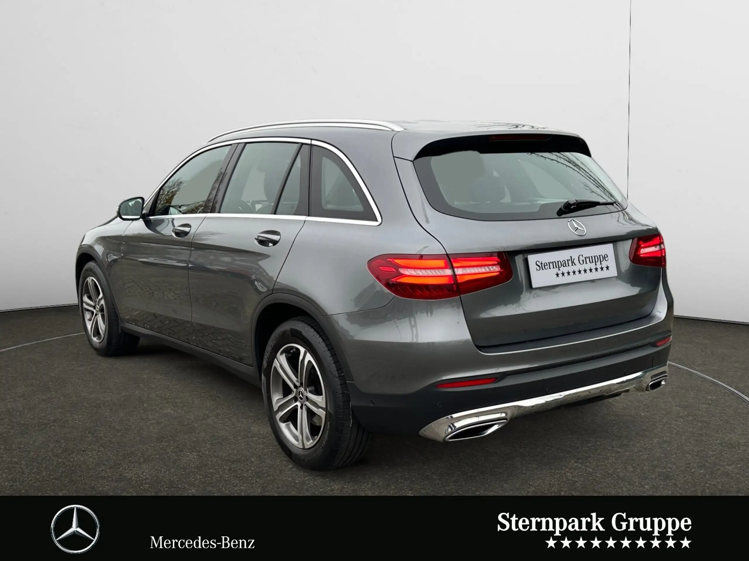 Mercedes-Benz - GLC 220