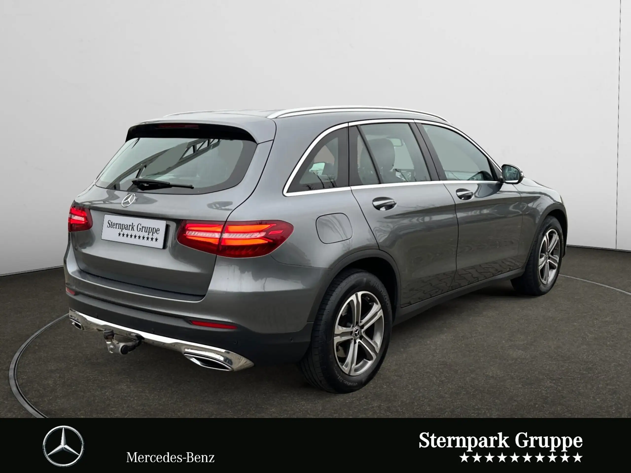 Mercedes-Benz - GLC 220