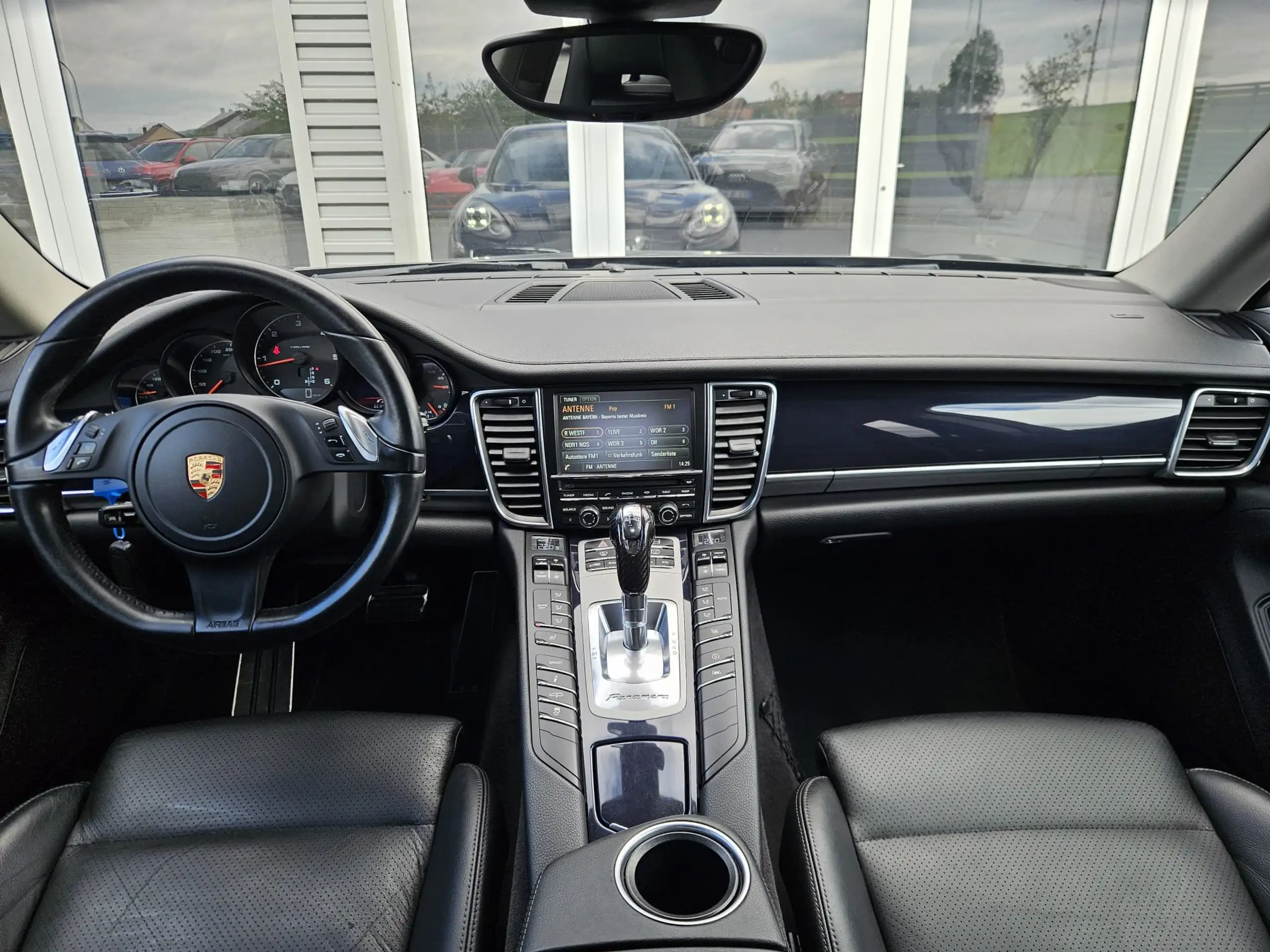 Porsche - Panamera