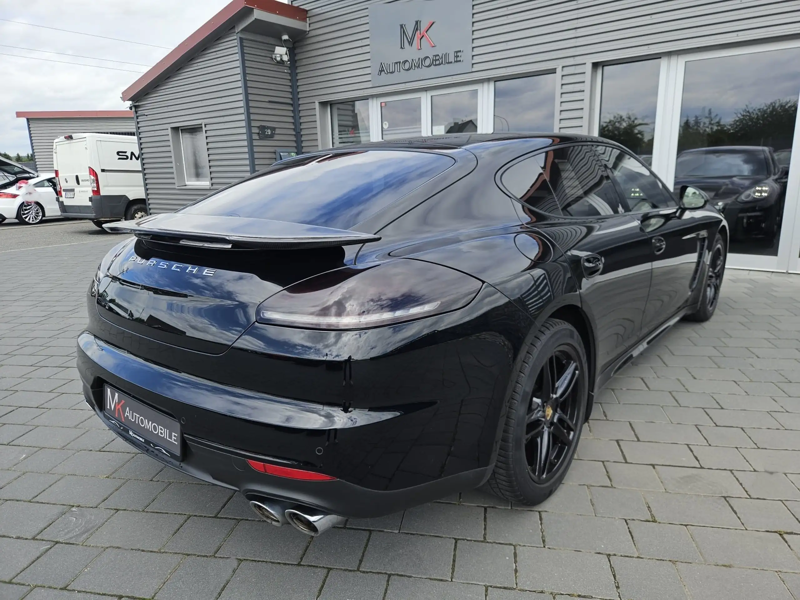 Porsche - Panamera