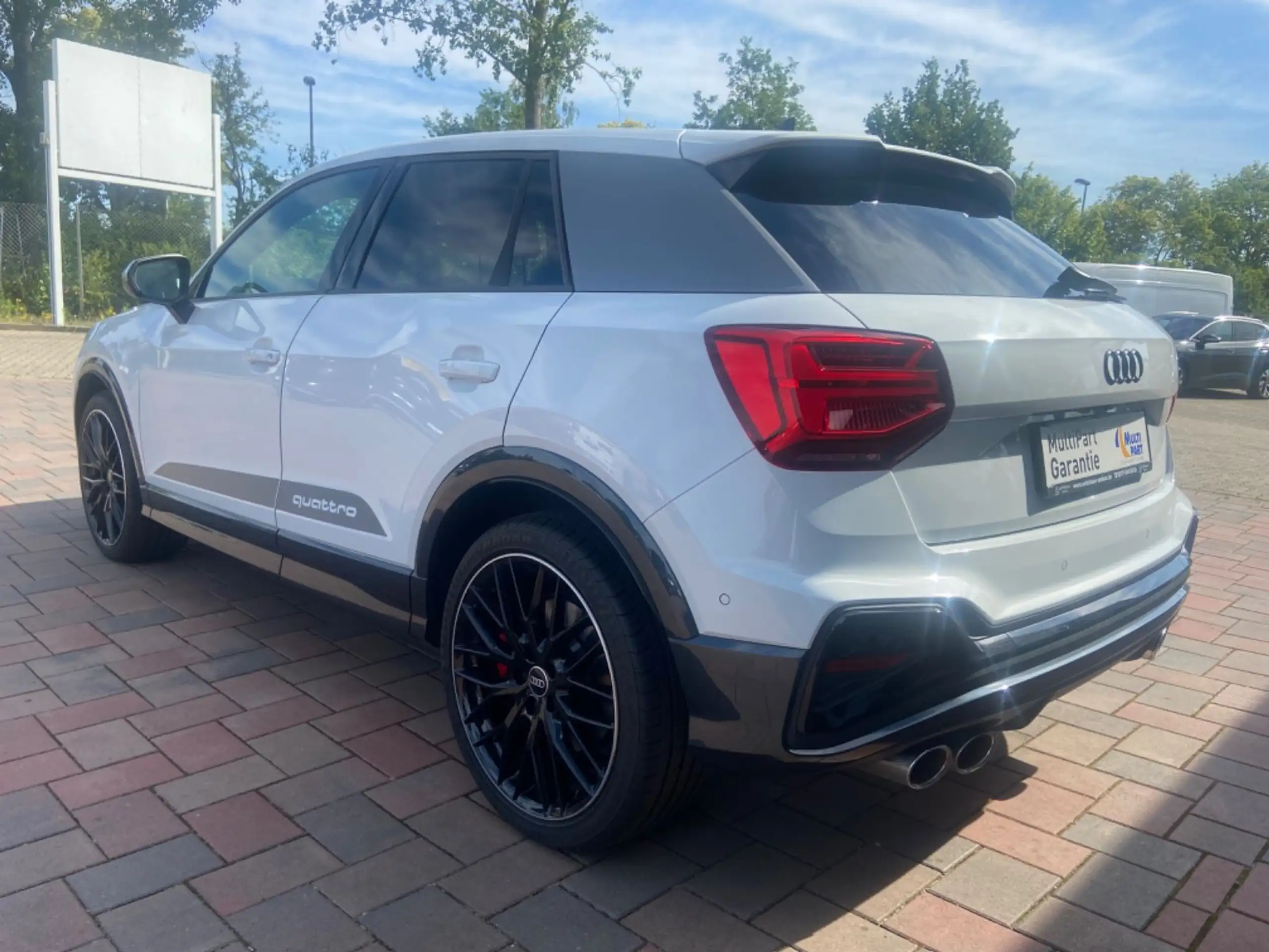 Audi - SQ2