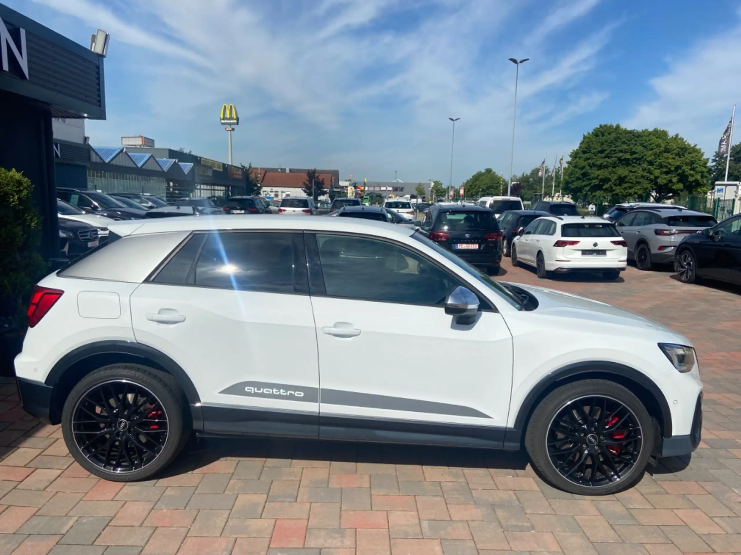 Audi - SQ2