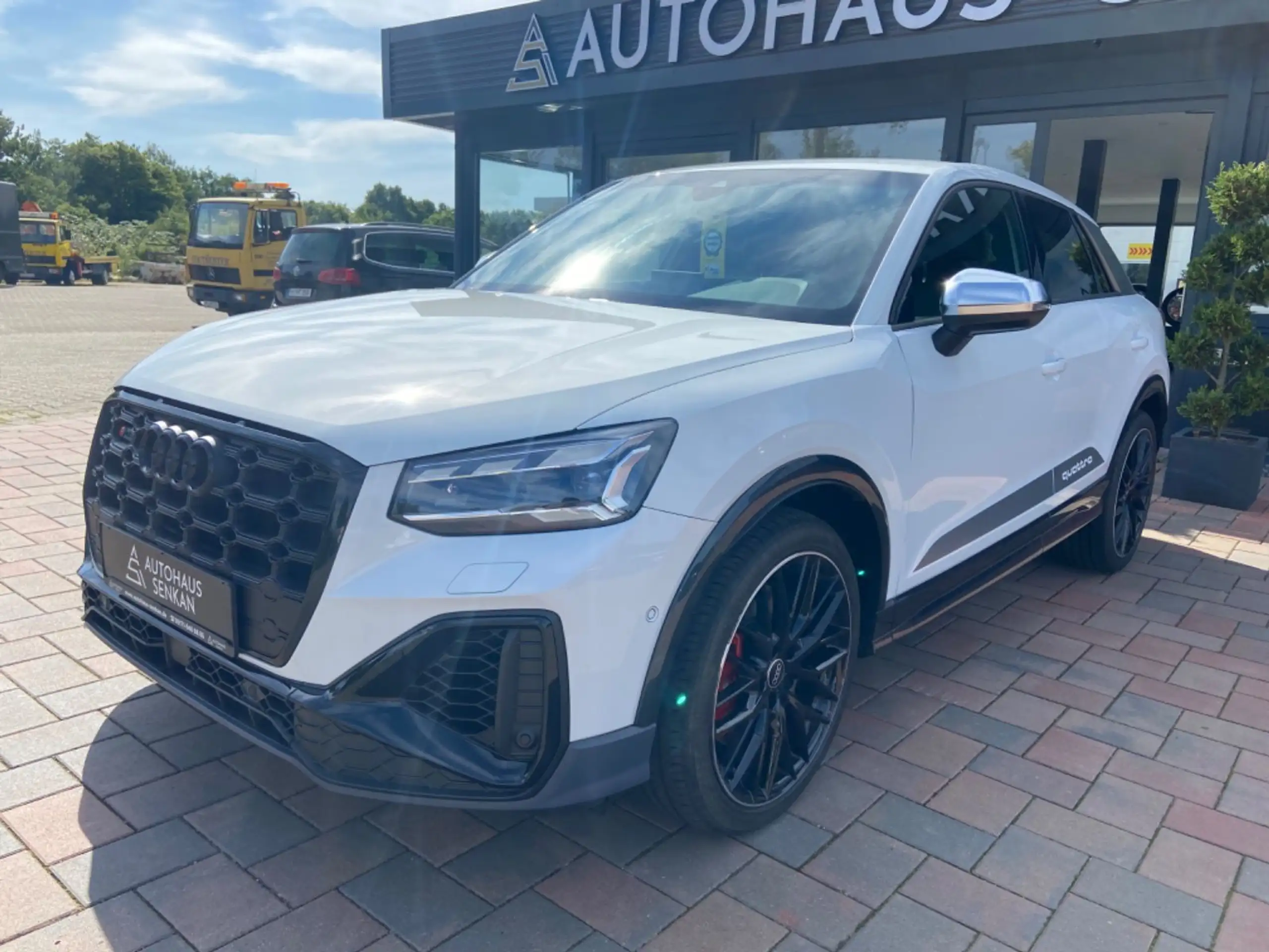 Audi - SQ2