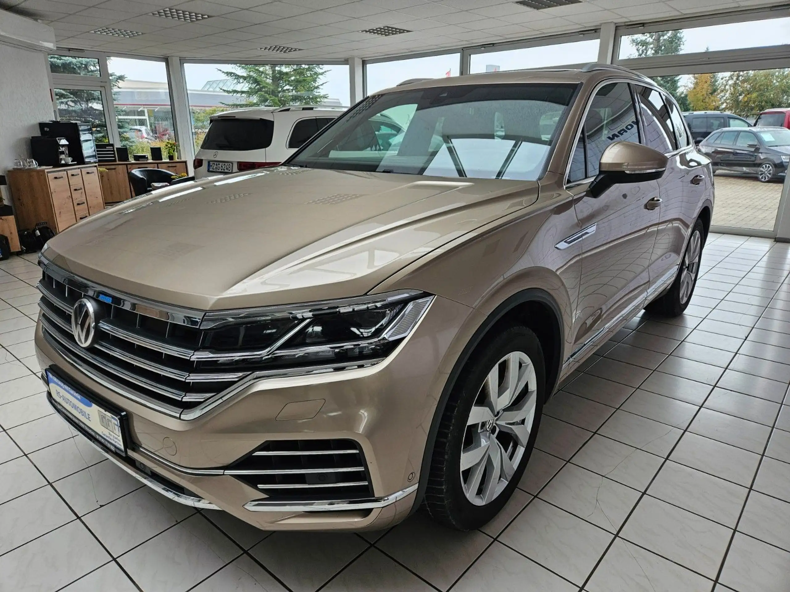 Volkswagen - Touareg