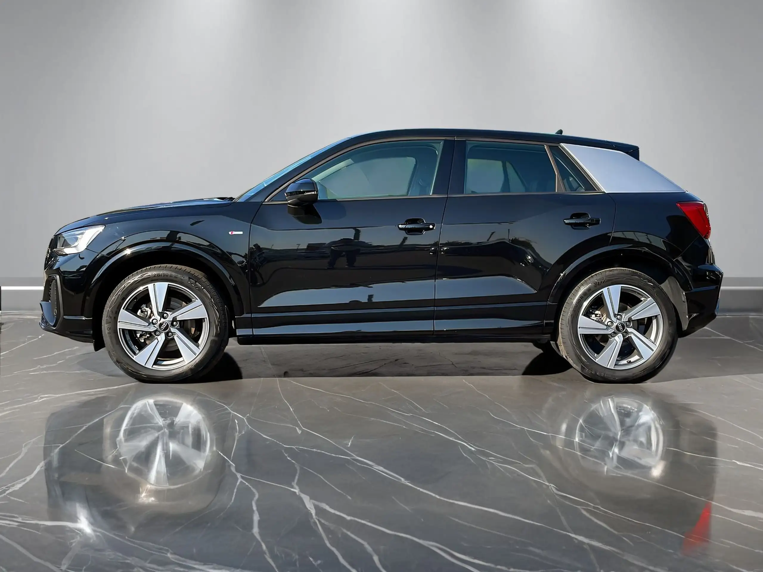 Audi - Q2