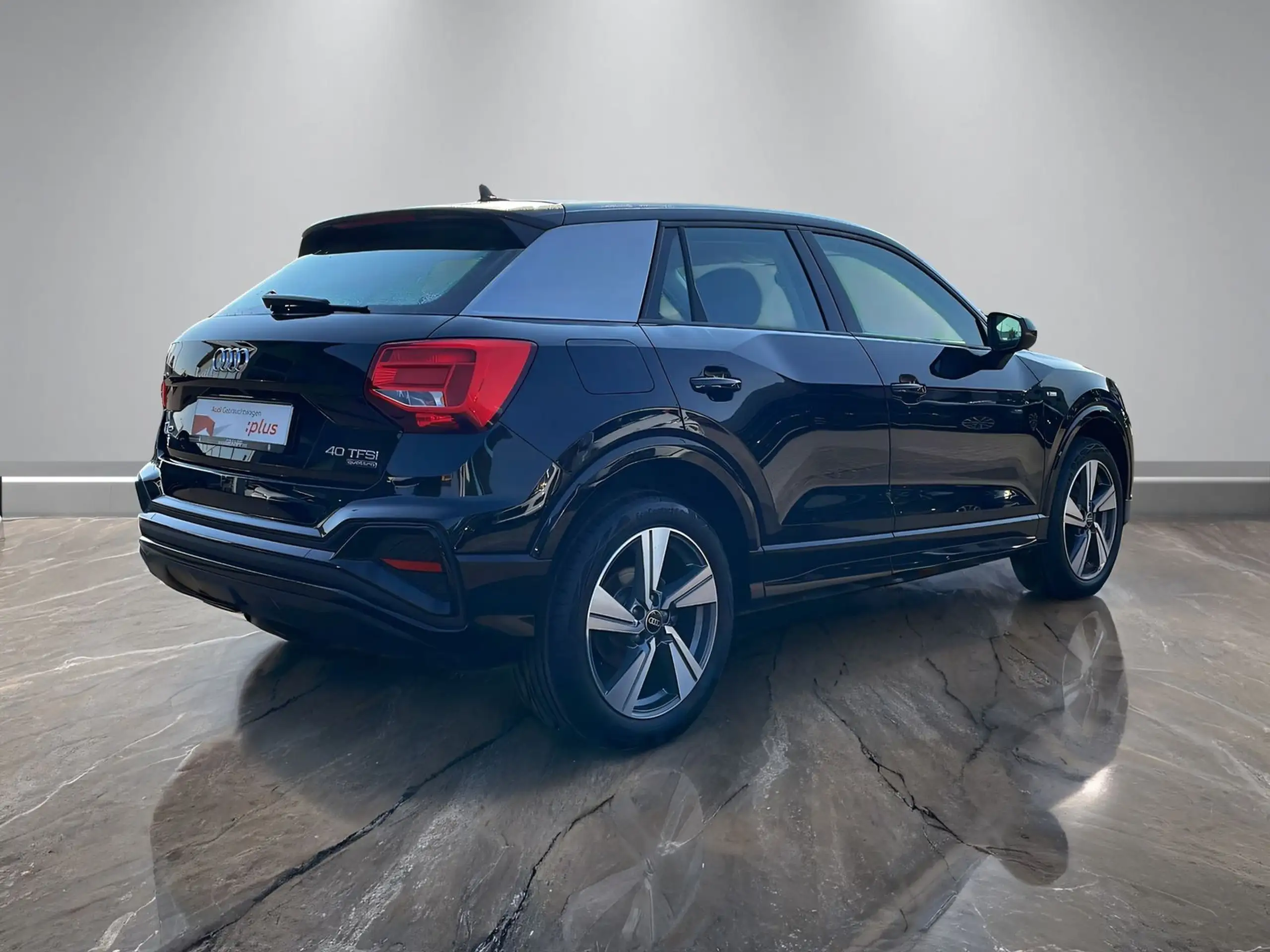 Audi - Q2