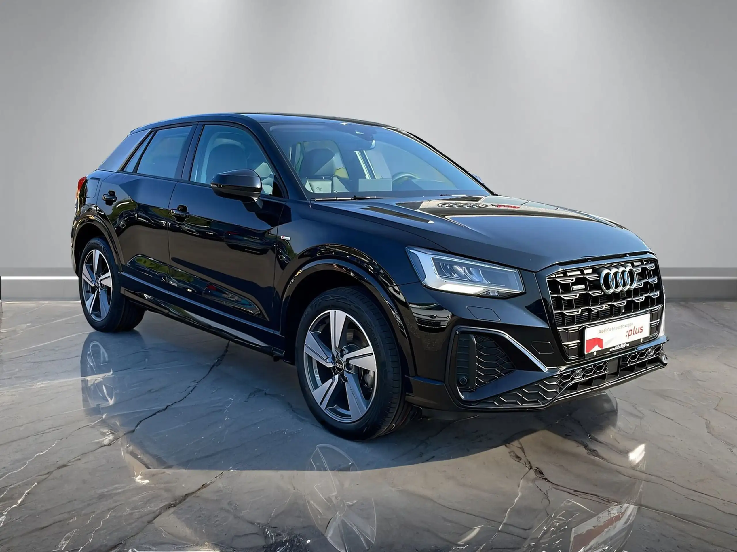 Audi - Q2