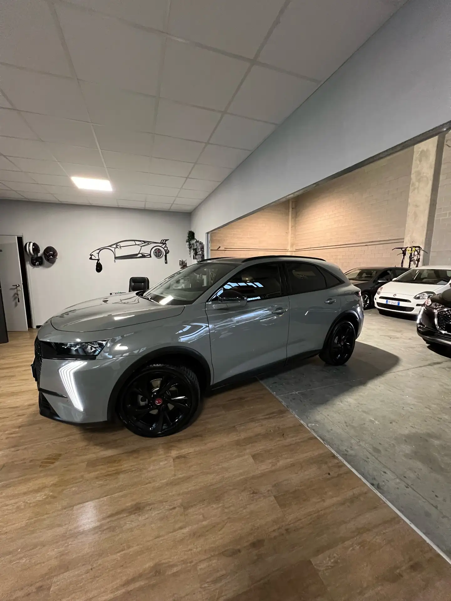 DS Automobiles - DS 7 Crossback