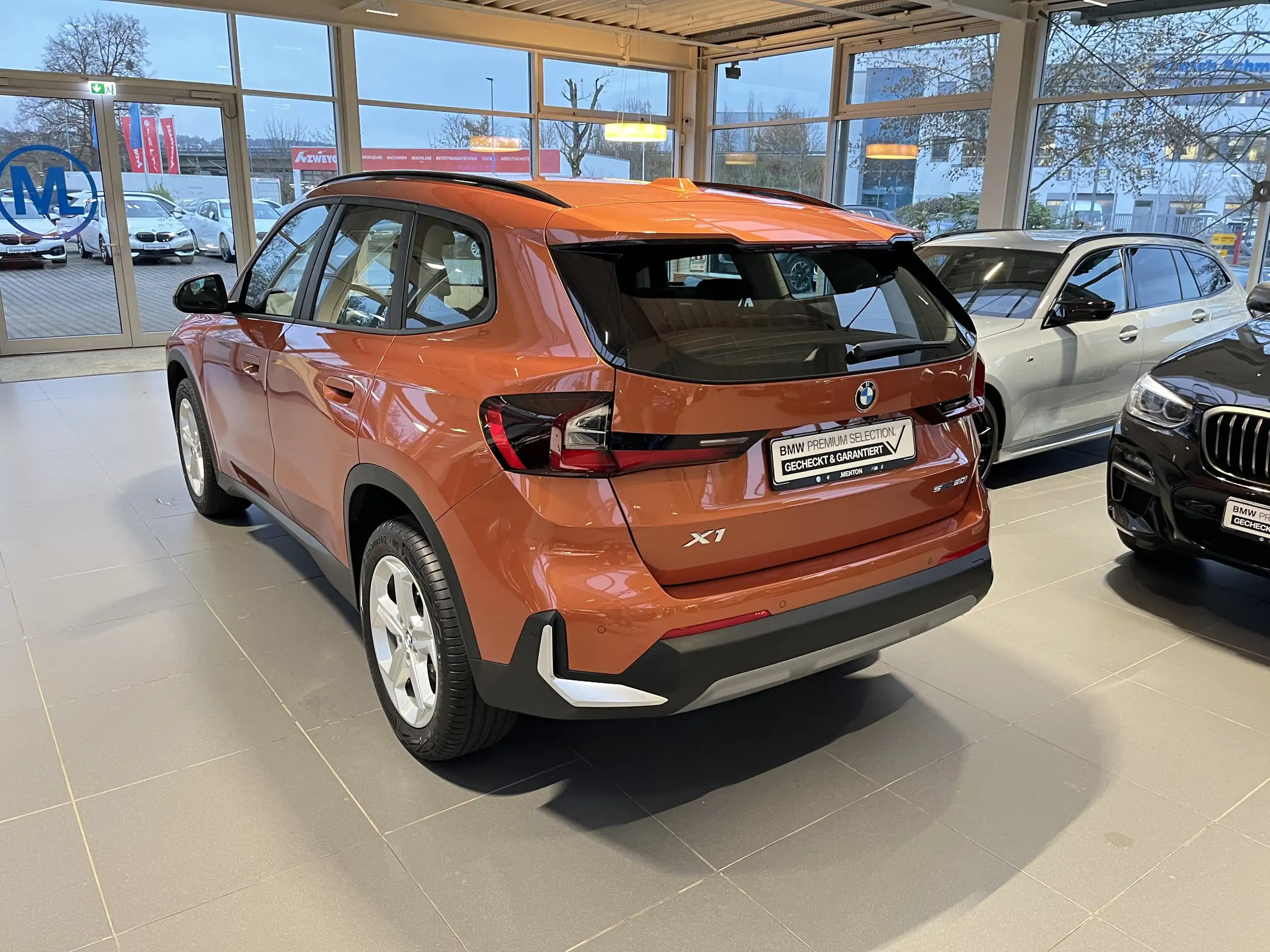 BMW - X1