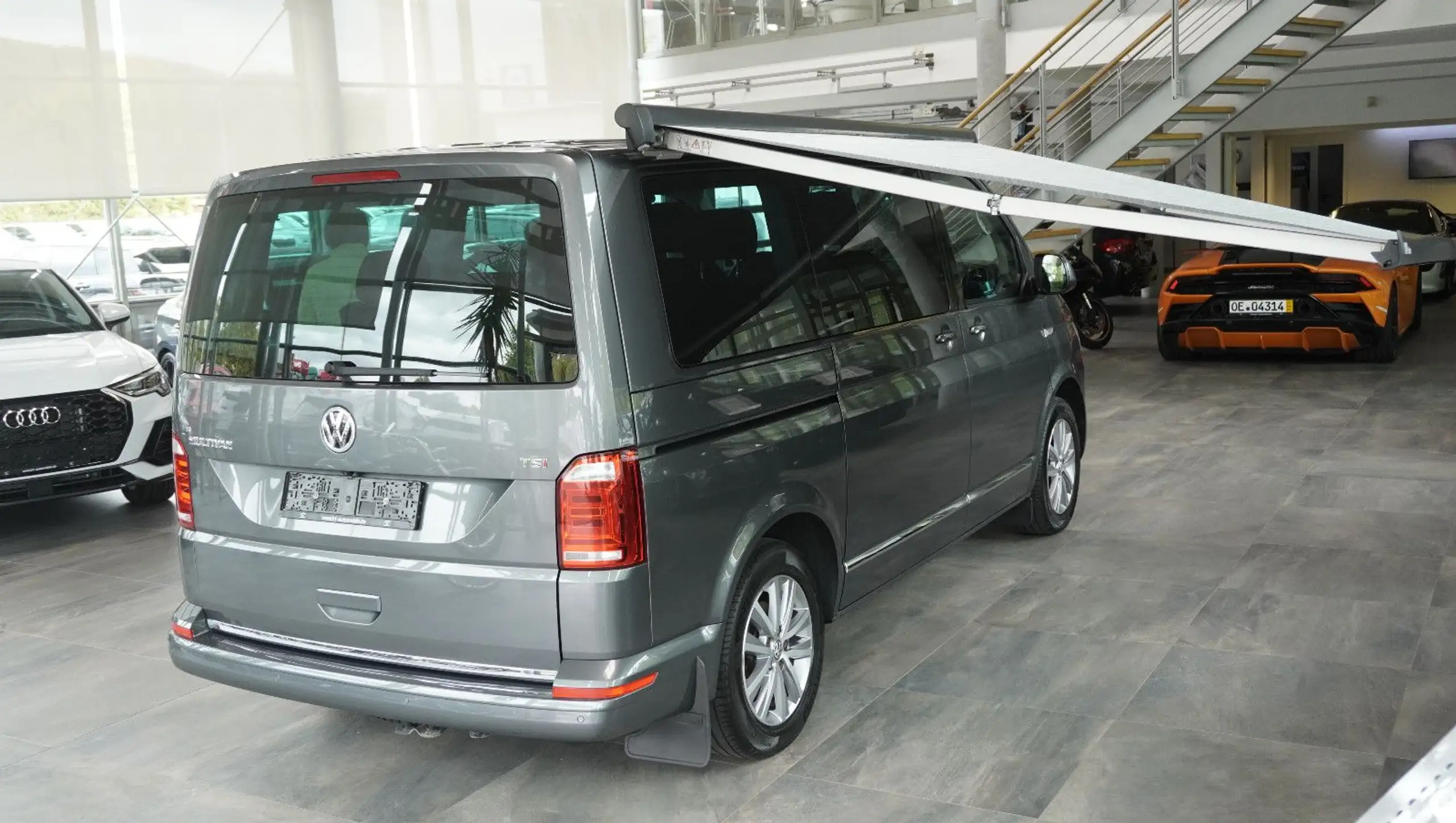 Volkswagen - T6 Multivan