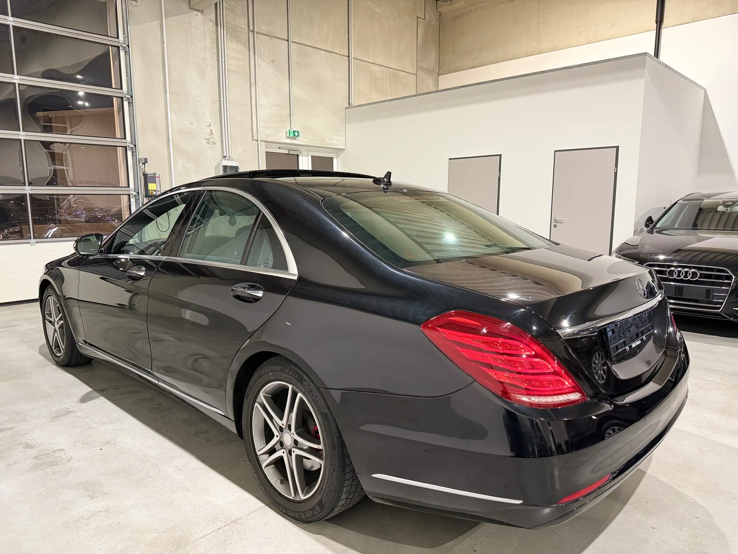 Mercedes-Benz - S 350