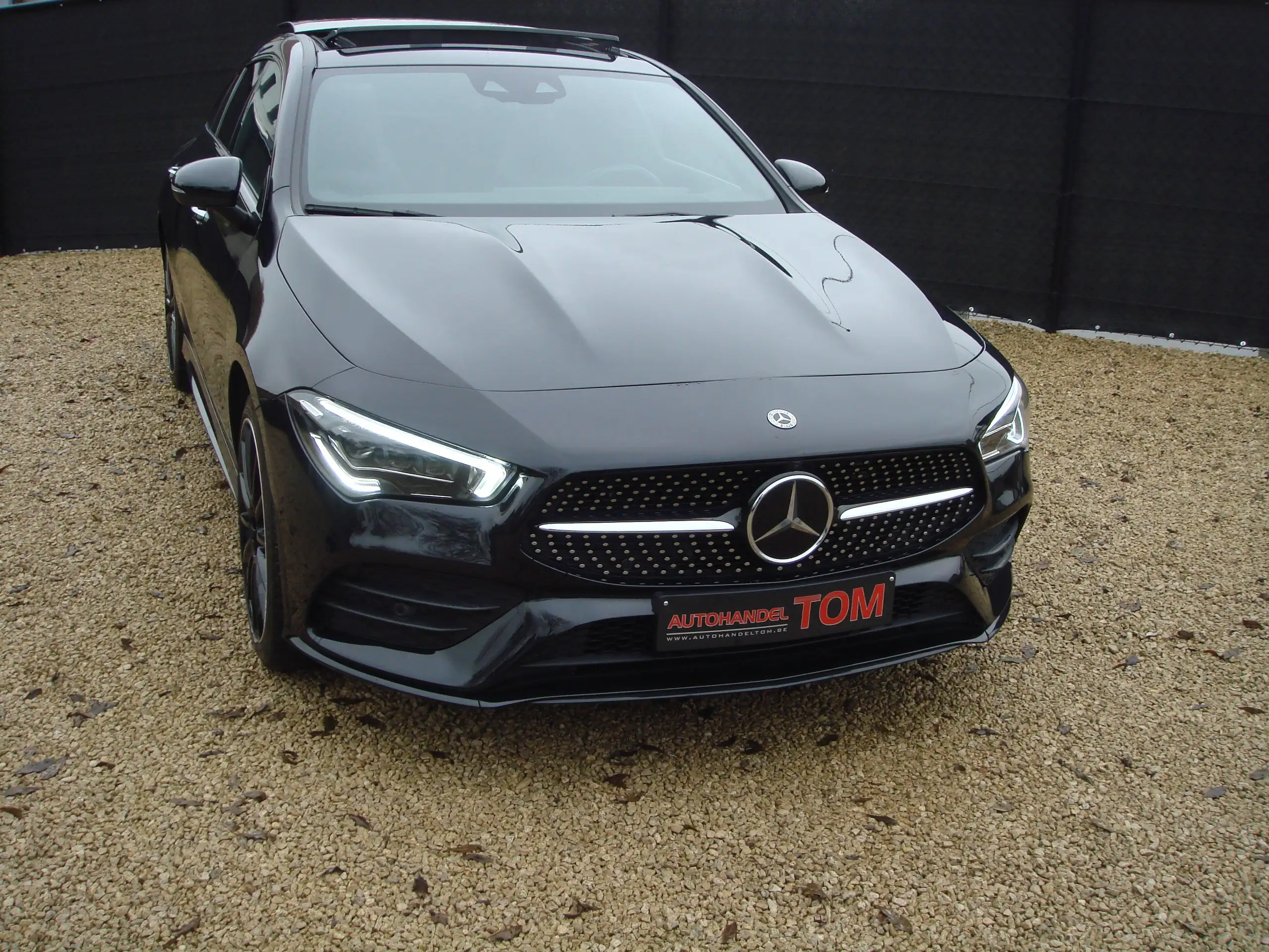 Mercedes-Benz - CLA 250