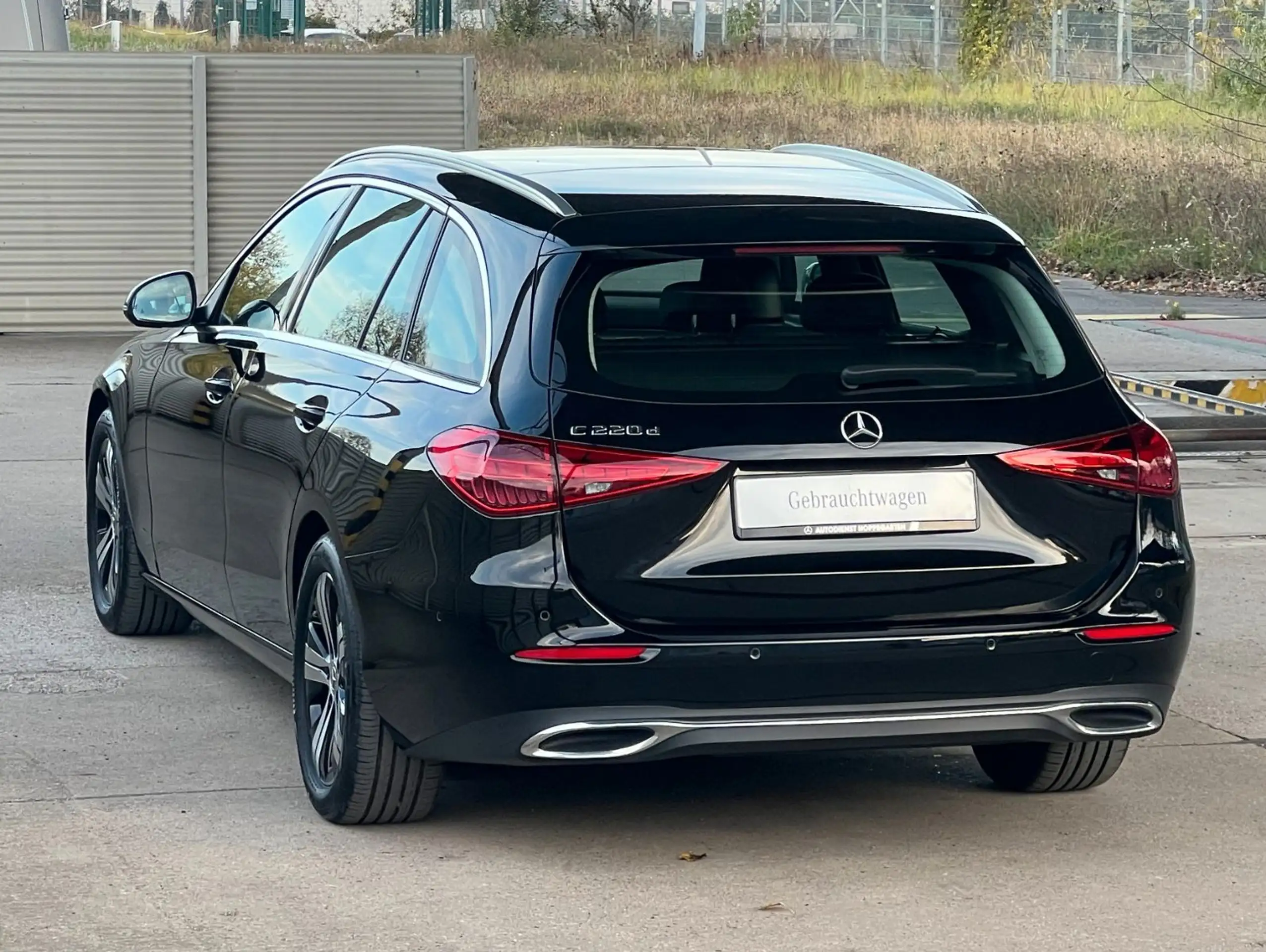 Mercedes-Benz - C 220